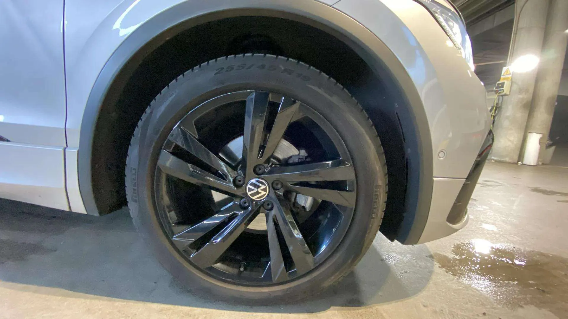Volkswagen Tiguan R-Line 2.0 TDI DSG - foto 11