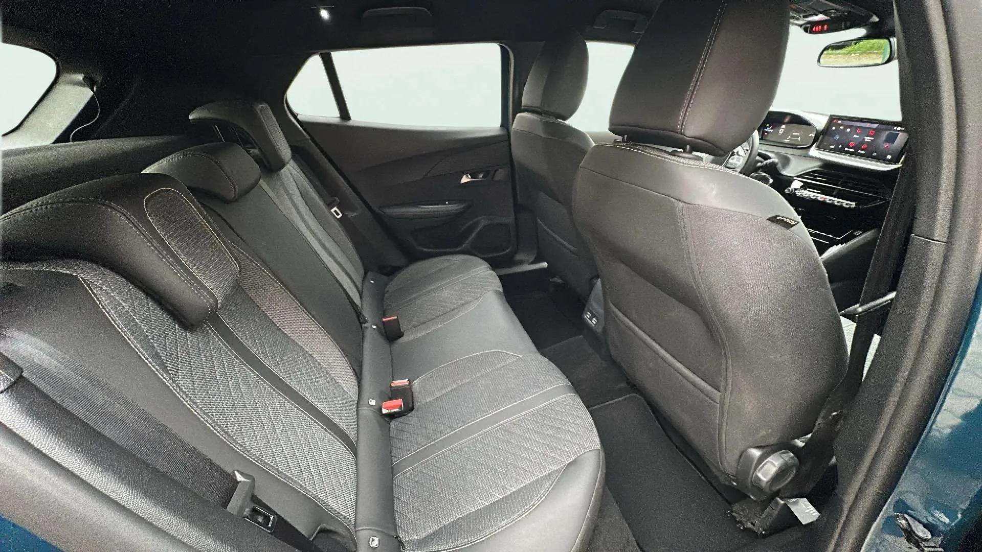 Peugeot 2008 Allure Gasolina 100 - foto 11