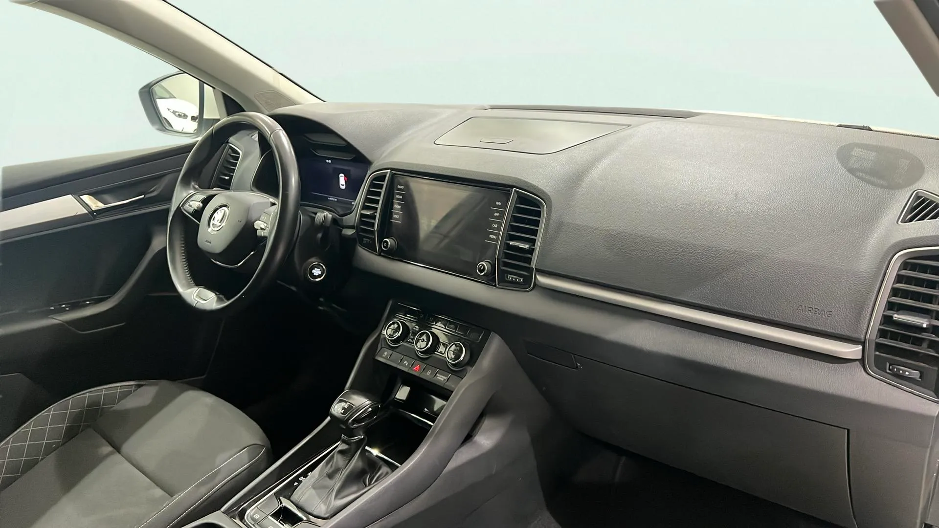 Škoda Karoq 2.0 TDI DSG 4x4 Ambition - foto 6