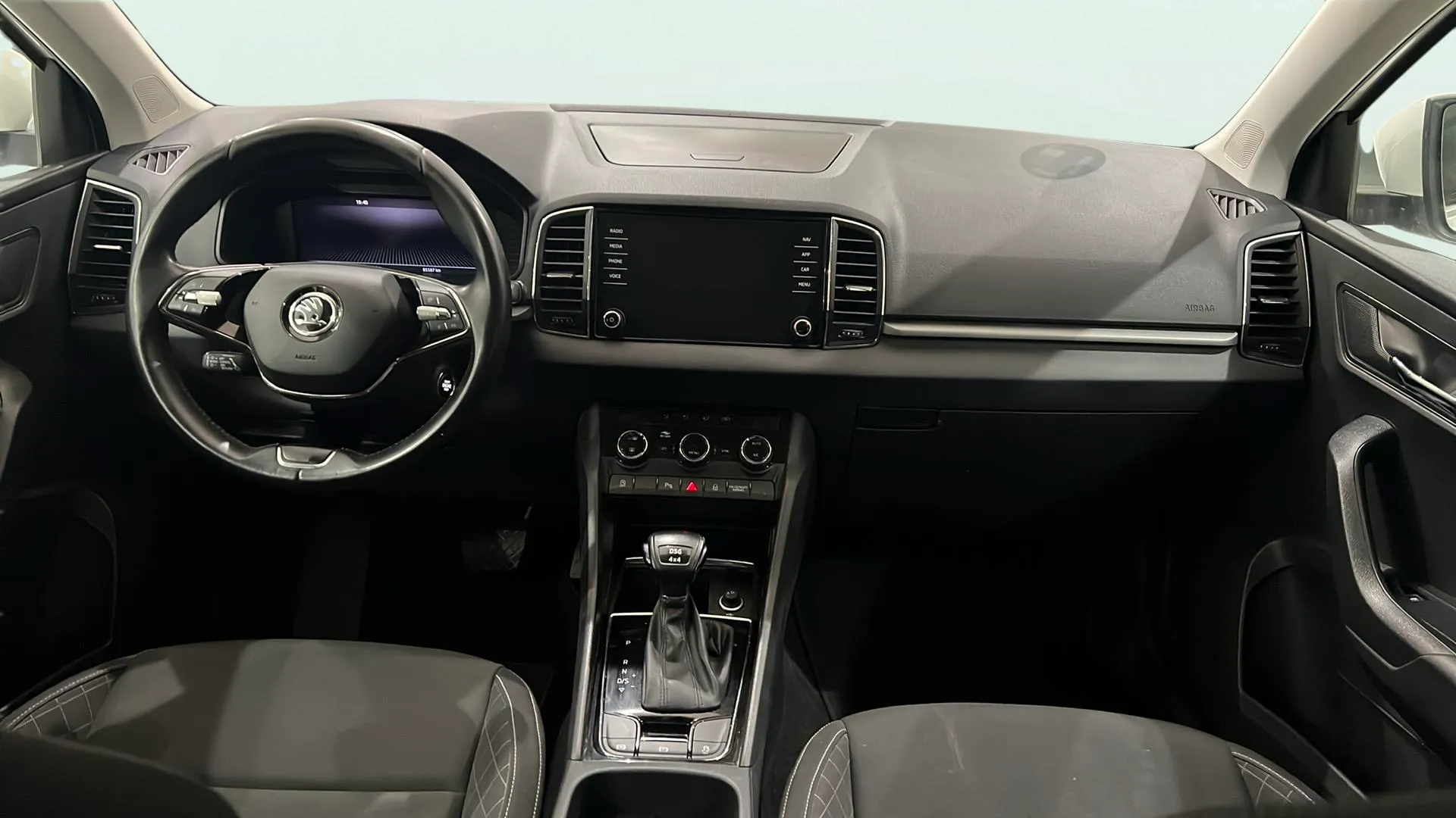 Škoda Karoq 2.0 TDI DSG 4x4 Ambition - foto 7