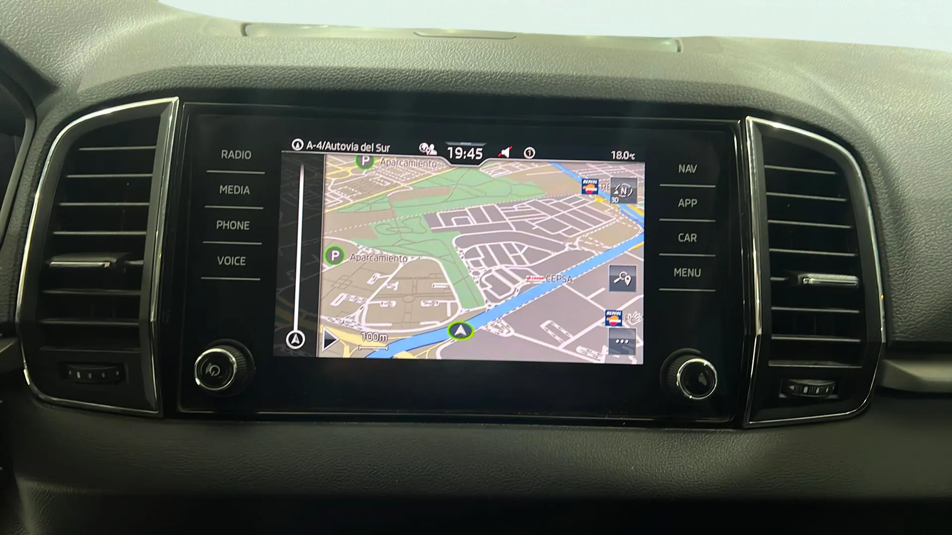 Škoda Karoq 2.0 TDI DSG 4x4 Ambition - foto 9