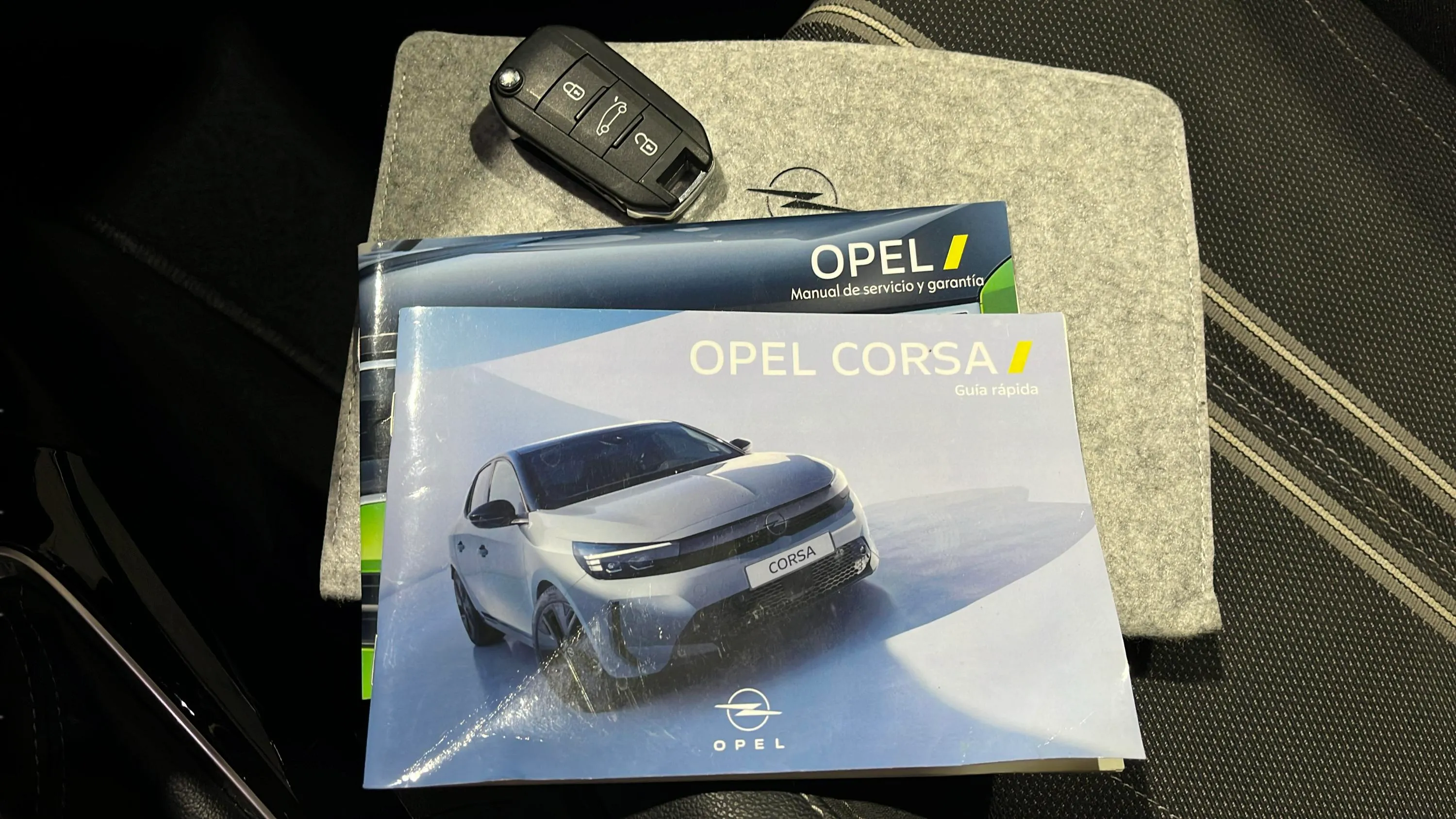 Opel Corsa 1.2T XHL GS - foto 22