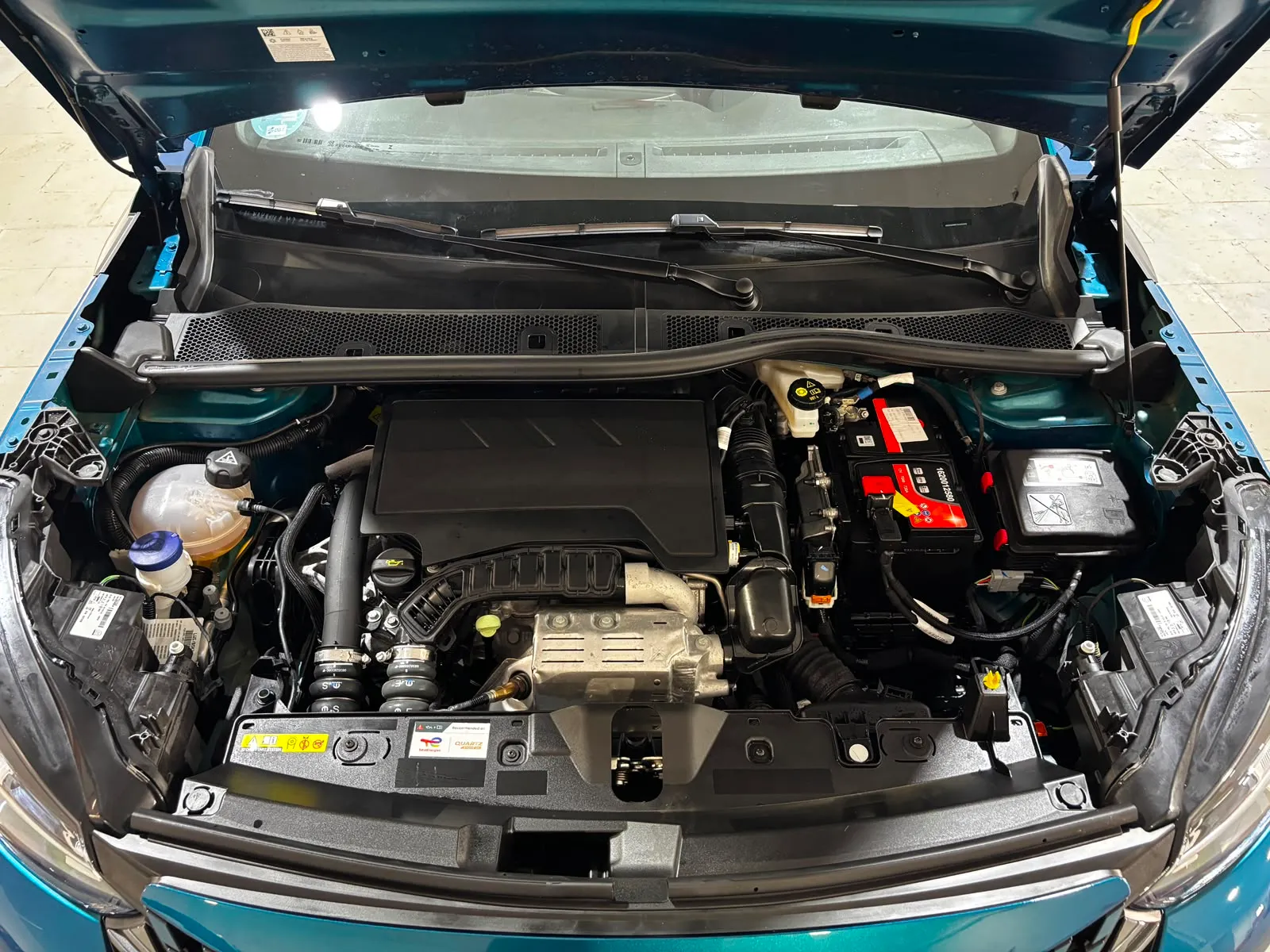 Peugeot 2008 Allure Gasolina 100 - foto 19