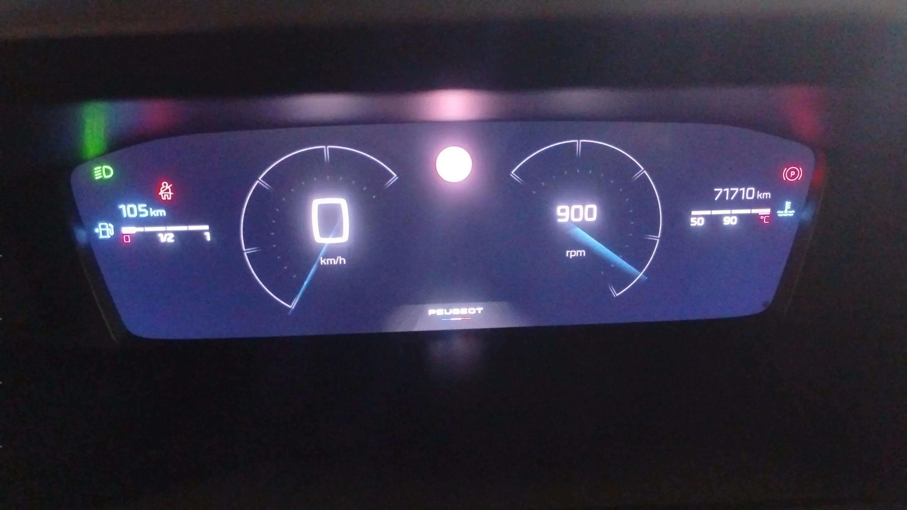 Peugeot 2008 Allure PureTech 100 - foto 18