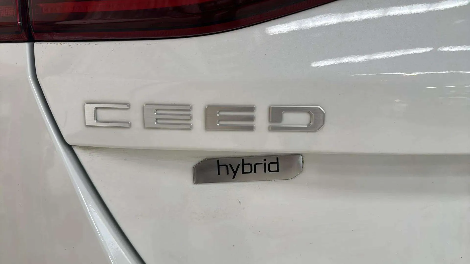 Kia Ceed 1.5 MHEV Tech DCT - foto 9