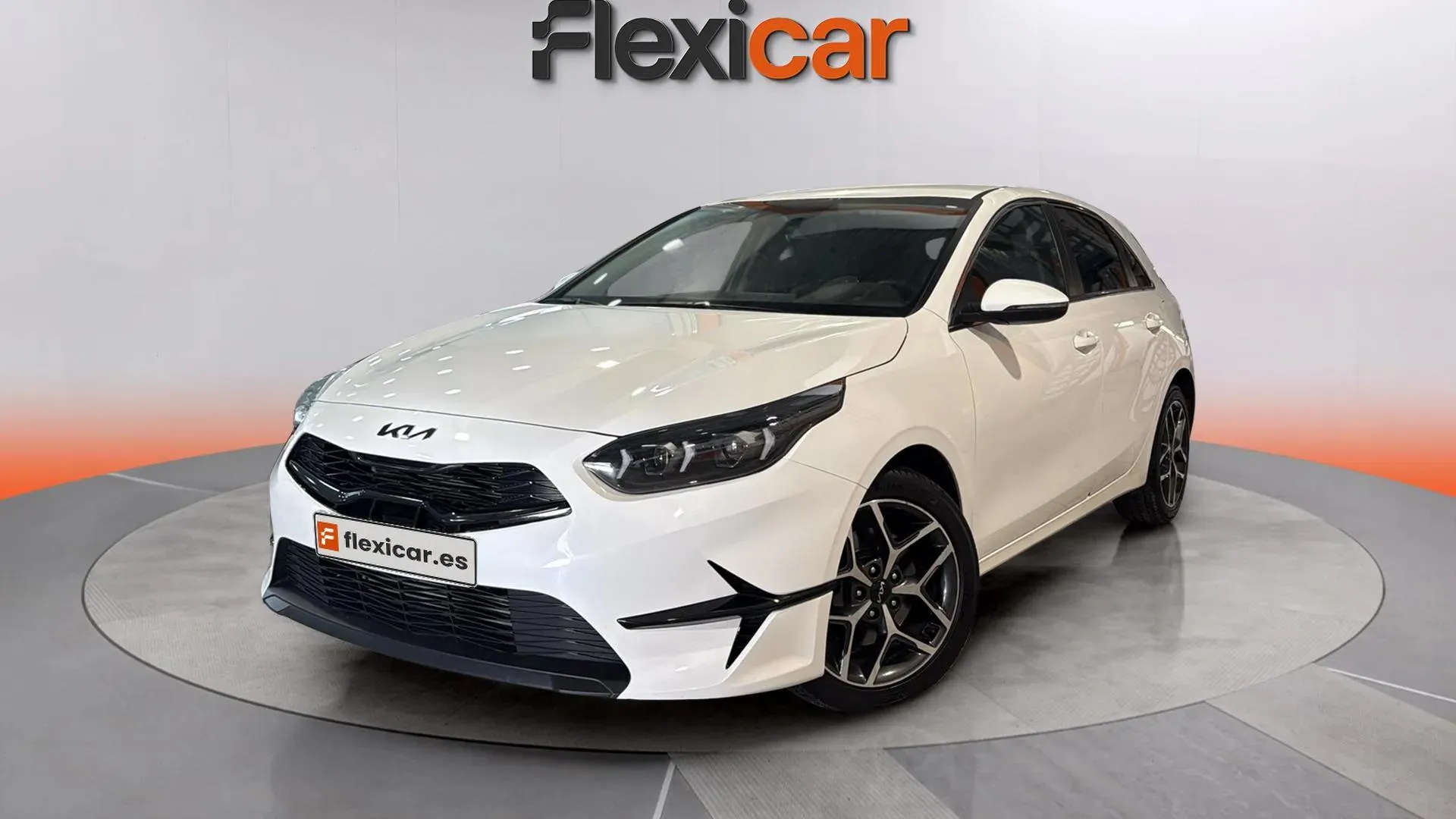 Kia Ceed 1.5 MHEV Tech DCT - foto 3
