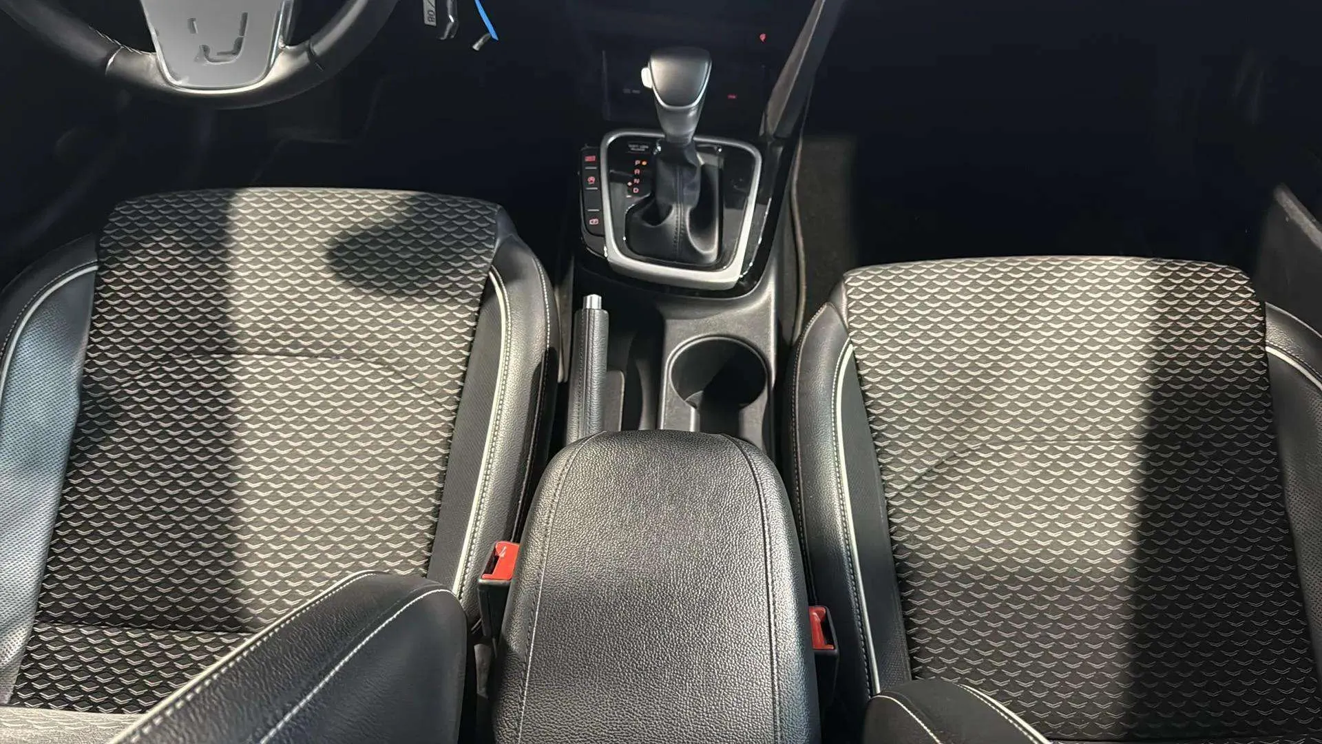 Kia Ceed 1.5 MHEV Tech DCT - foto 22