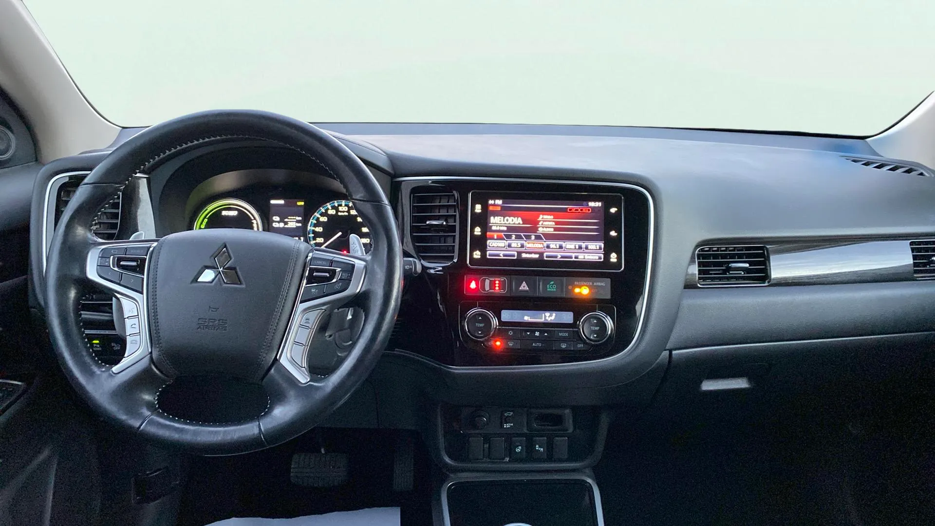 Mitsubishi Outlander 2.0 PHEV Kaiteki 4WD - foto 10
