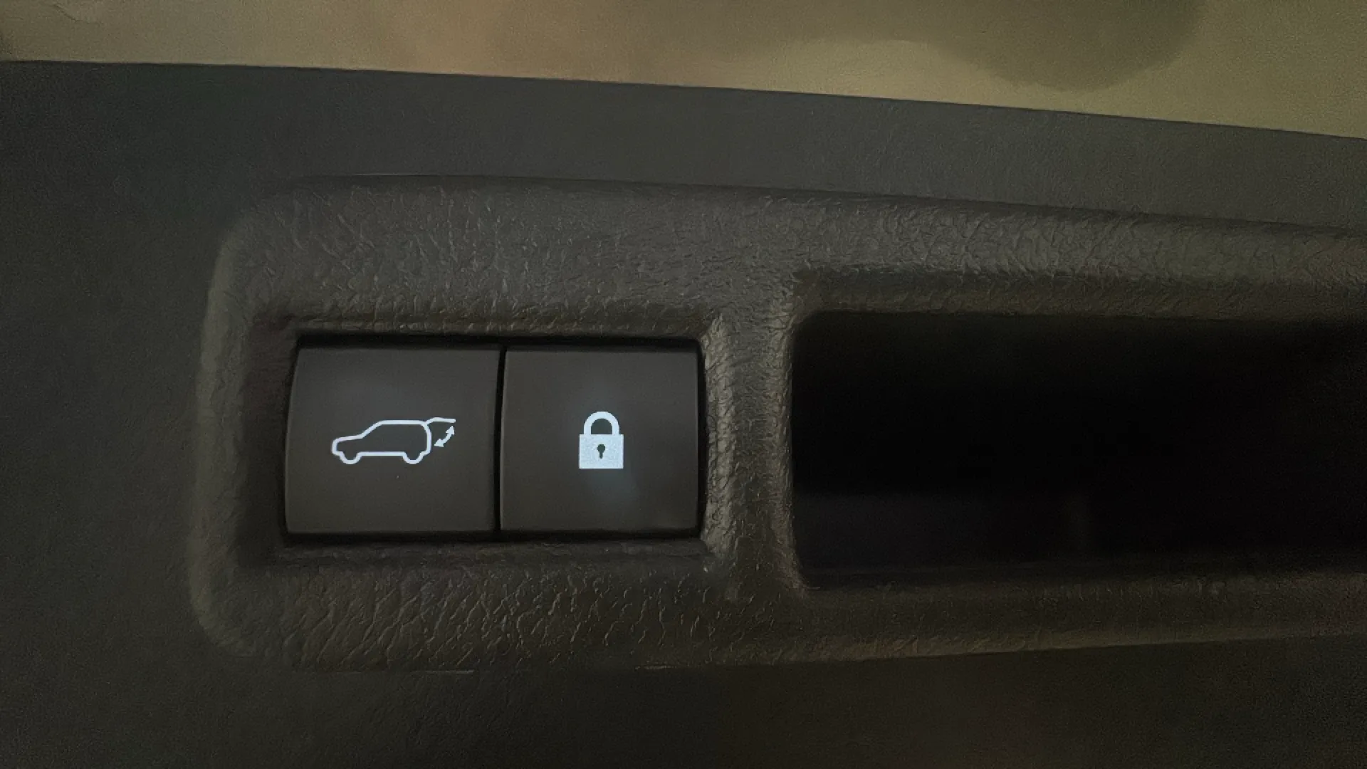 Lexus NX 2.5 300h Eco 2WD - foto 14