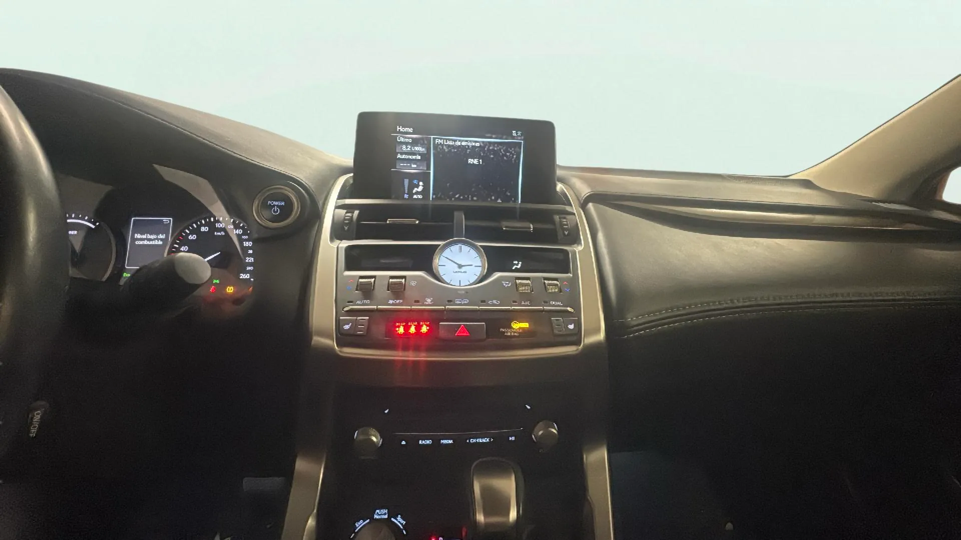 Lexus NX 2.5 300h Eco 2WD - foto 12