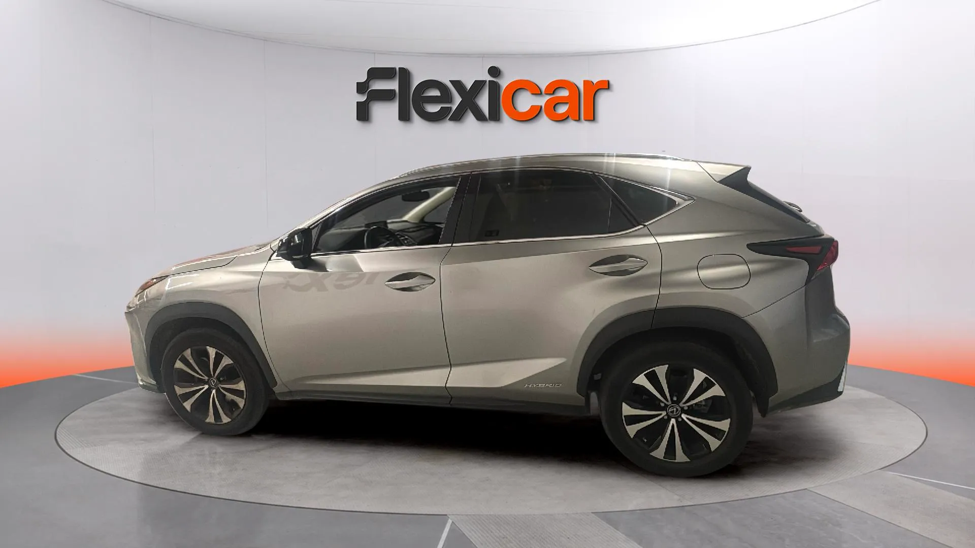 Lexus NX 2.5 300h Eco 2WD - foto 3