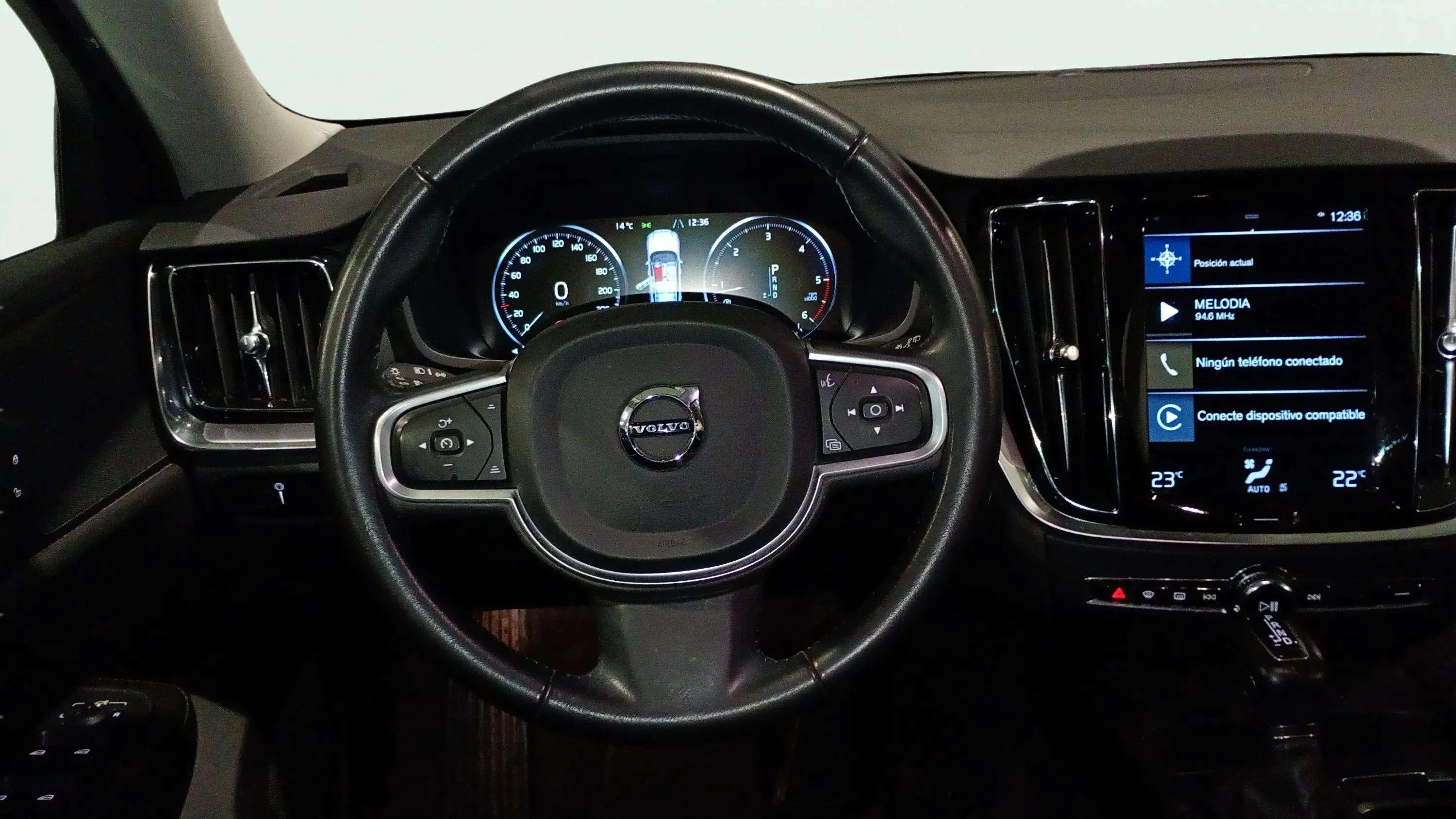Volvo V60 2.0 D3 Momentum - foto 8
