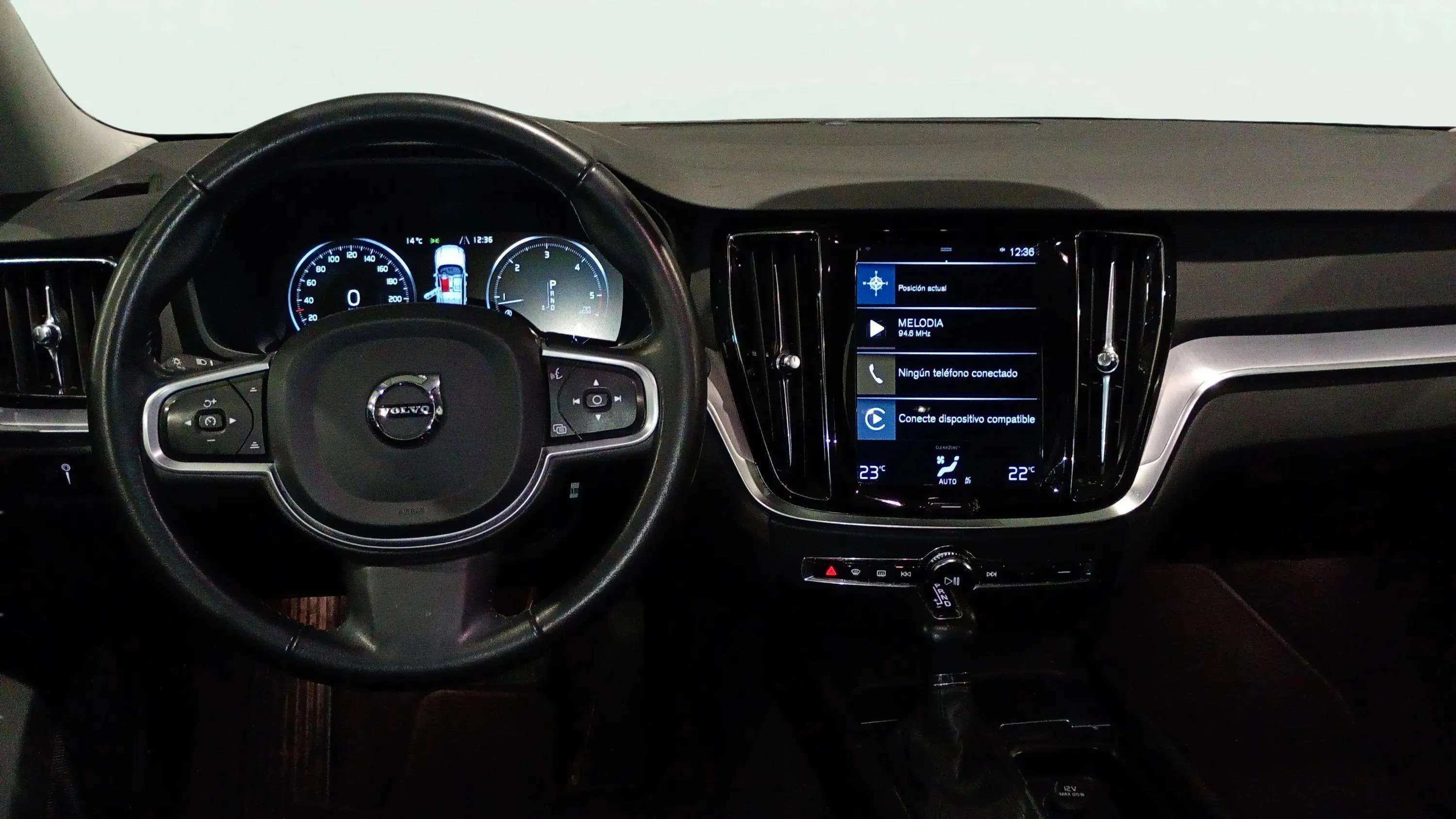 Volvo V60 2.0 D3 Momentum - foto 7