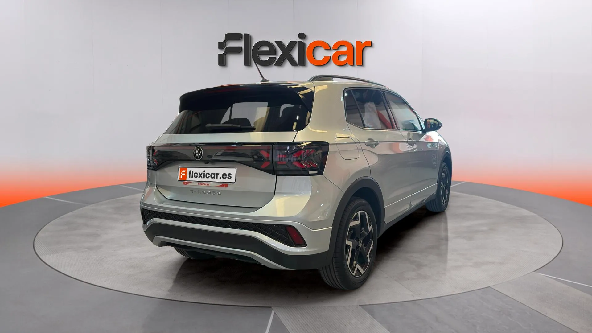 Volkswagen T-Cross R-Line 1.0 TSI DSG - foto 7