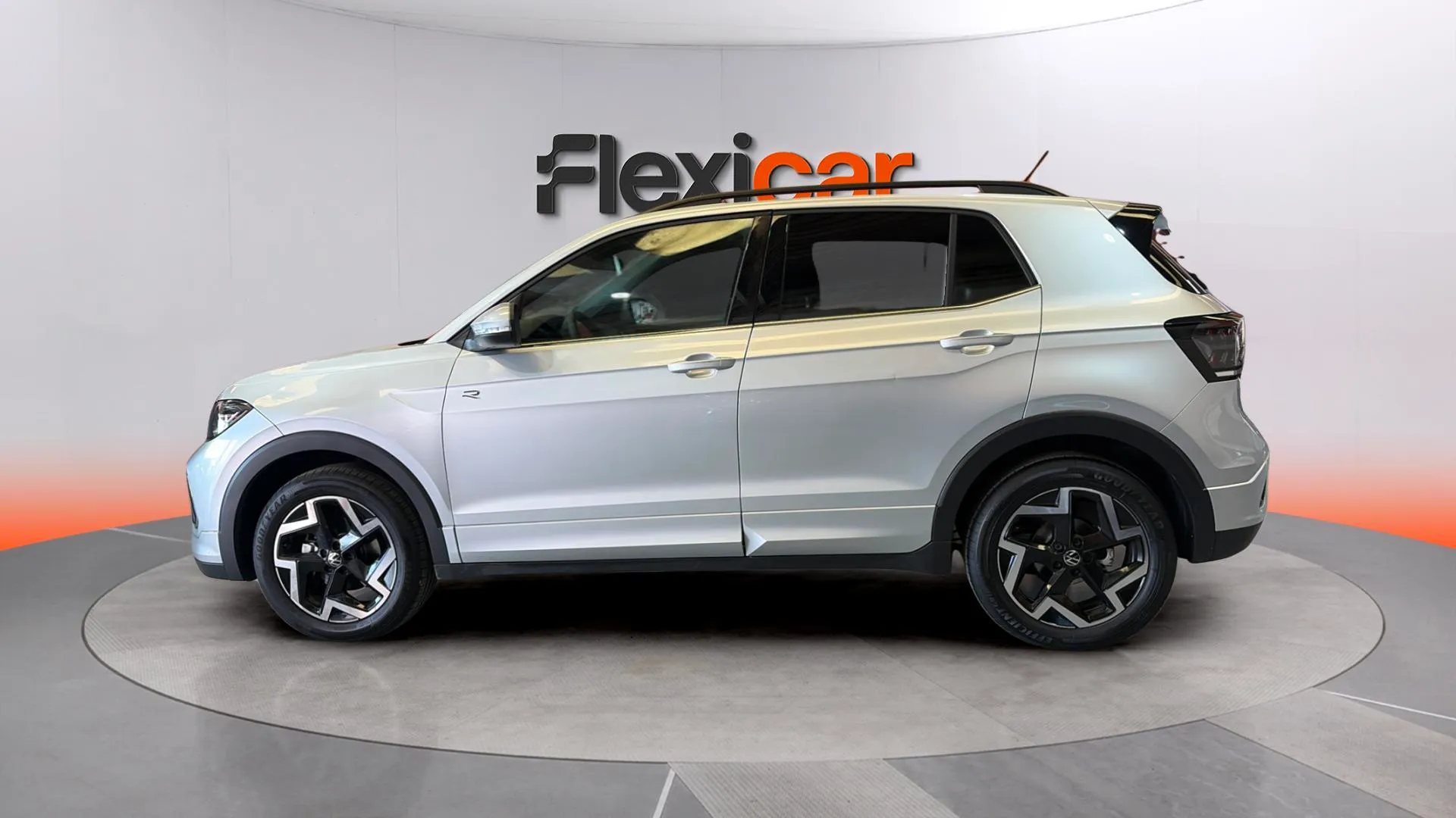 Volkswagen T-Cross R-Line 1.0 TSI DSG - foto 4