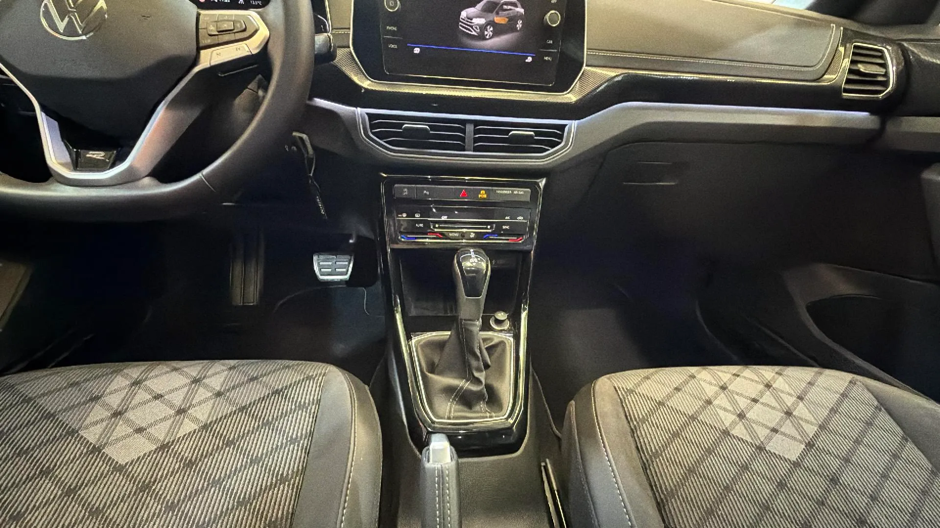 Volkswagen T-Cross R-Line 1.0 TSI DSG - foto 17