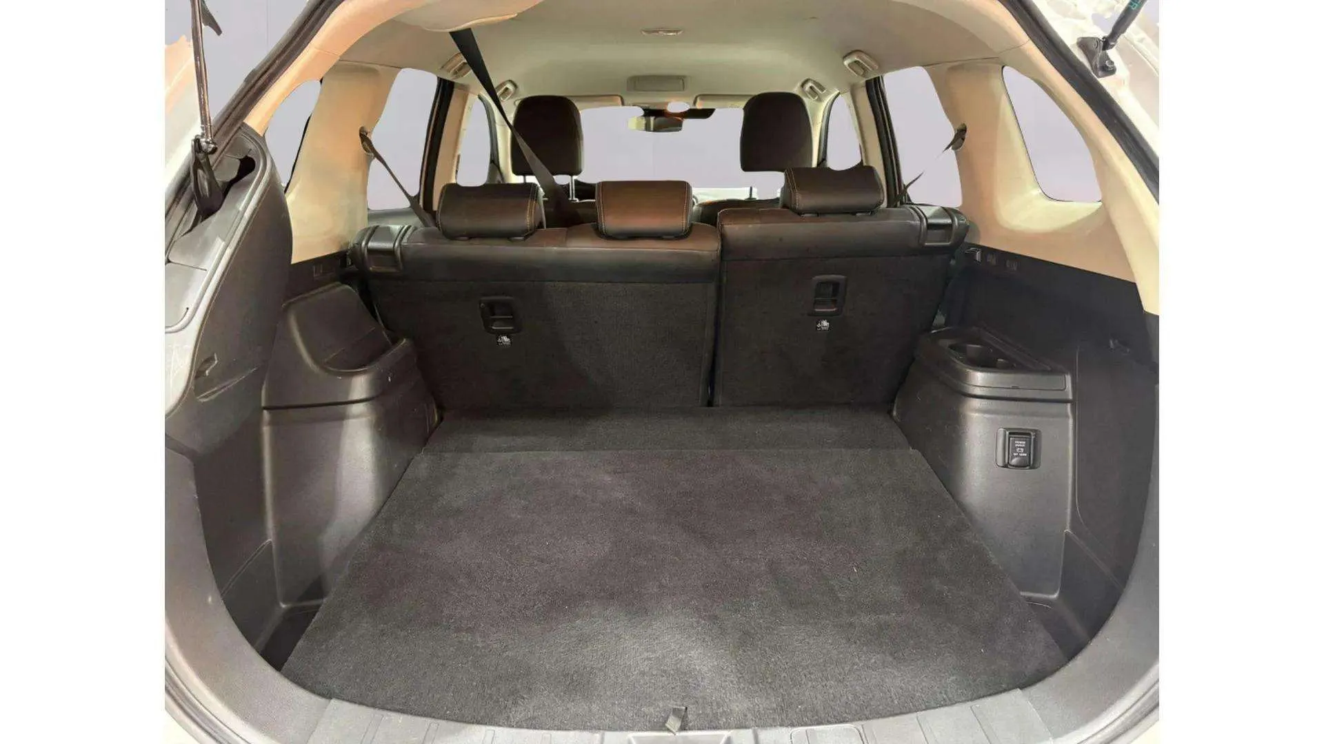 Mitsubishi Outlander 2.0 PHEV Kaiteki 4WD - foto 14