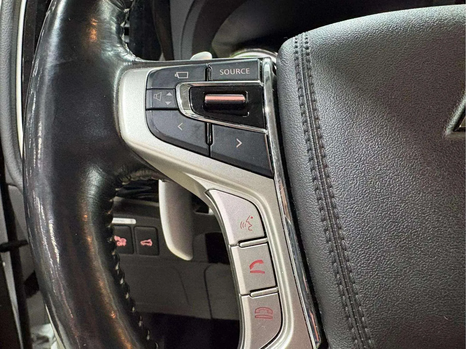 Mitsubishi Outlander 2.0 PHEV Kaiteki 4WD - foto 18