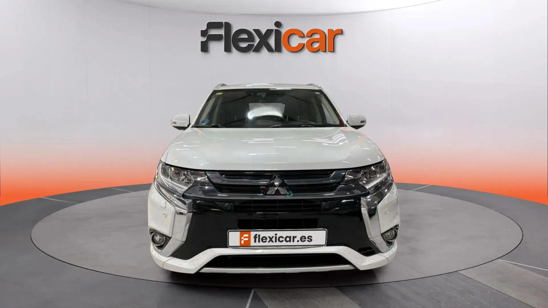 Mitsubishi Outlander 2.0 PHEV Kaiteki 4WD - foto 2