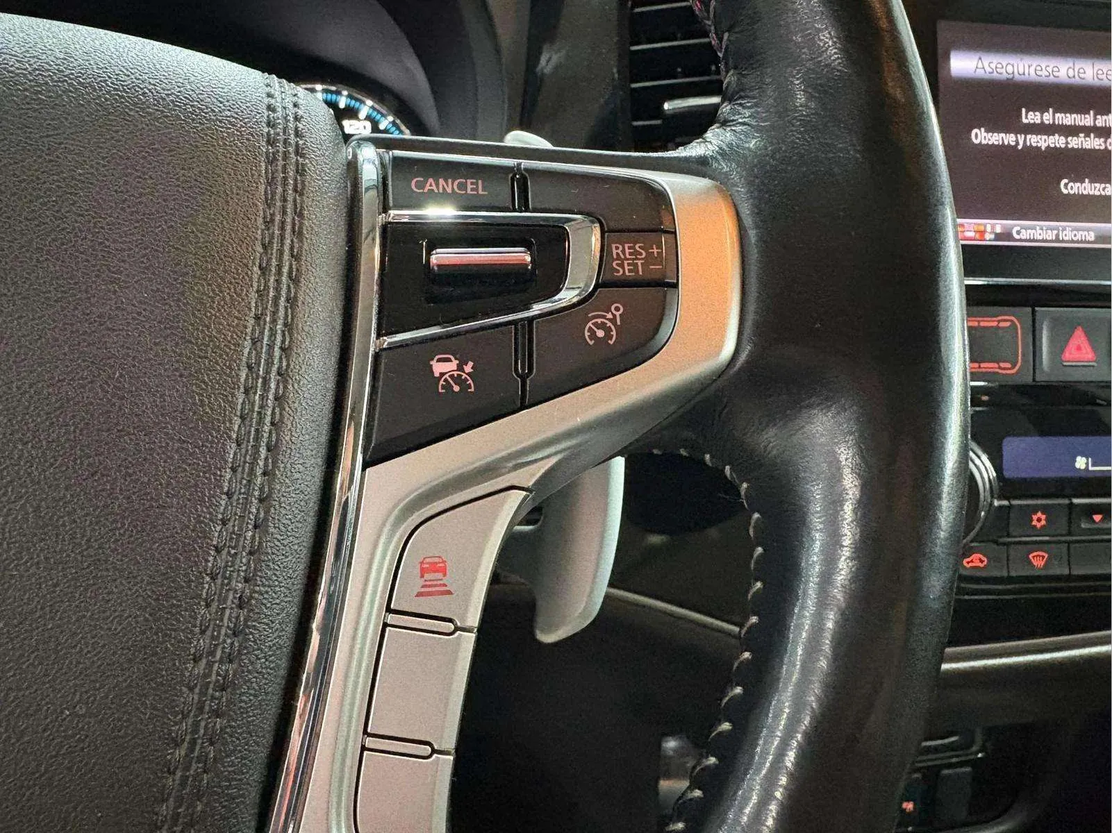 Mitsubishi Outlander 2.0 PHEV Kaiteki 4WD - foto 12