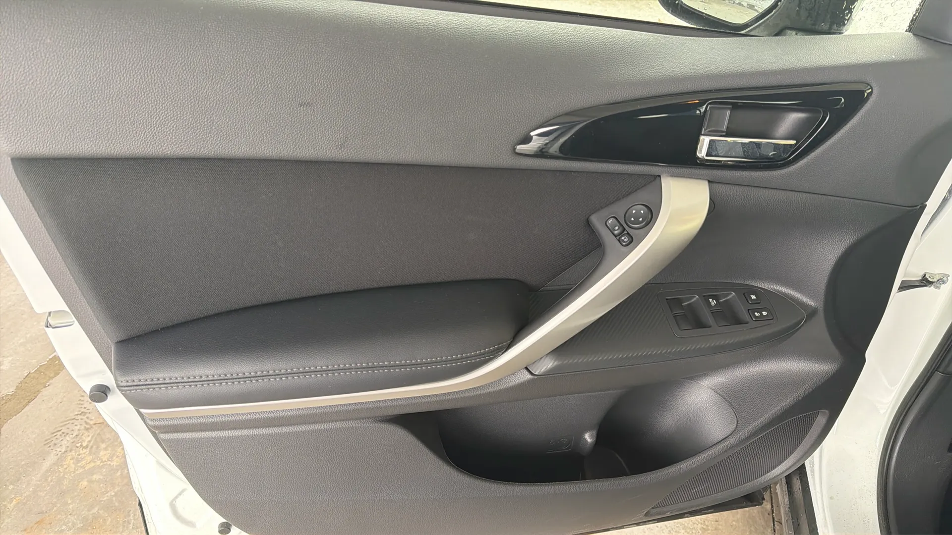 Mitsubishi Eclipse Cross 2.4 PHEV Motion 4WD - foto 22