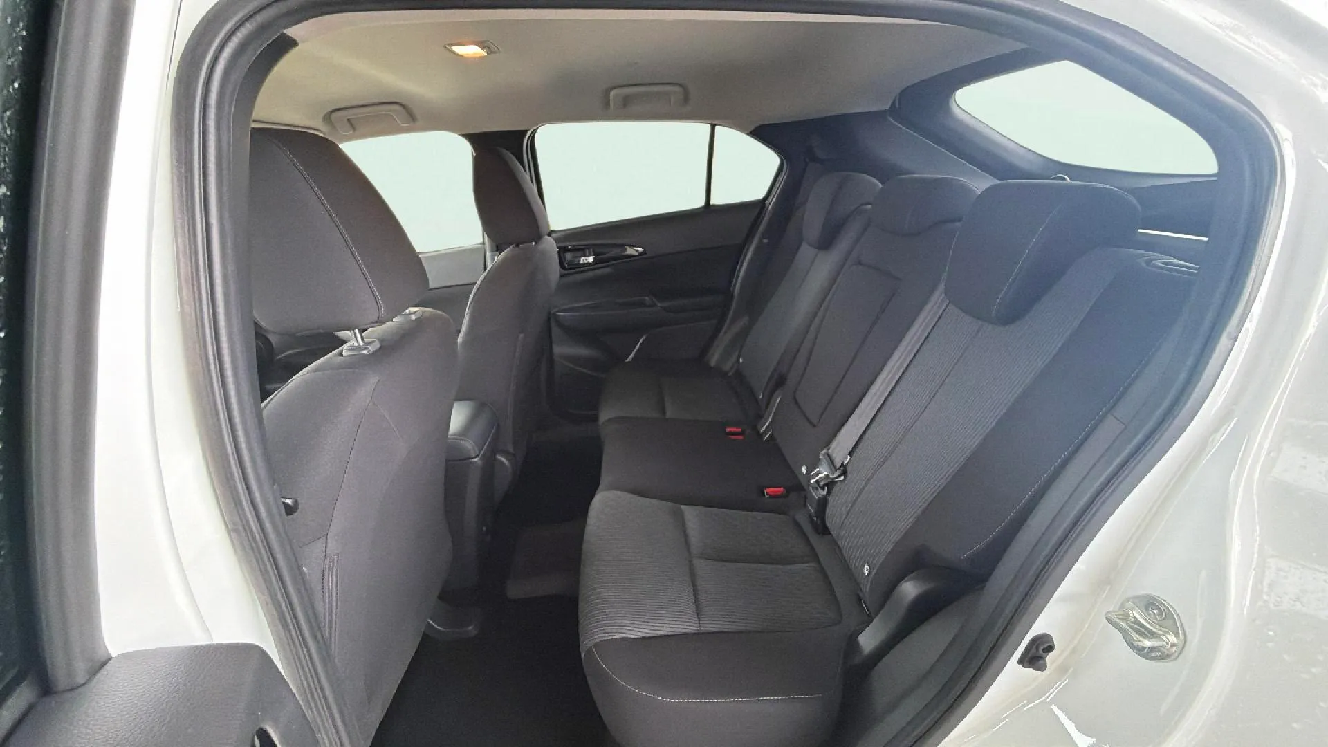 Mitsubishi Eclipse Cross 2.4 PHEV Motion 4WD - foto 24