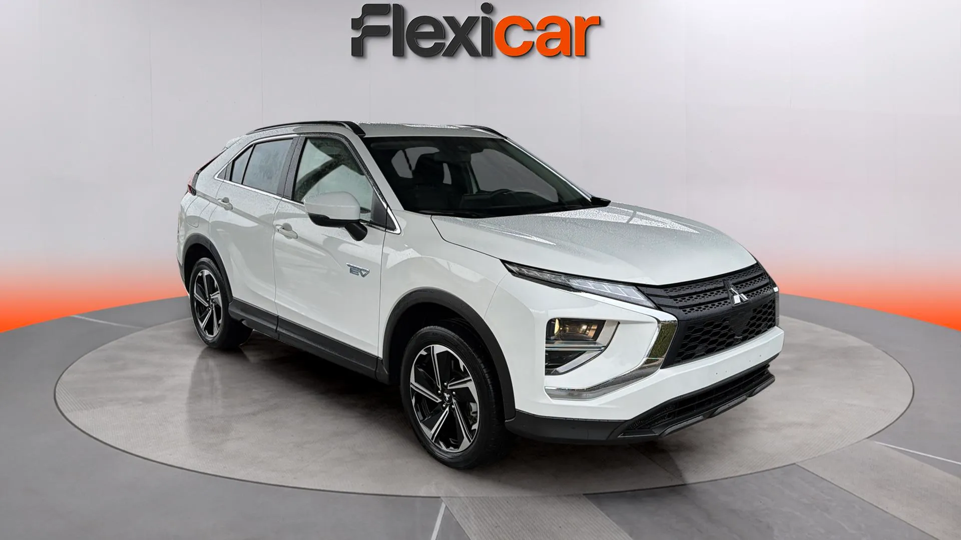 Mitsubishi Eclipse Cross 2.4 PHEV Motion 4WD - foto 1