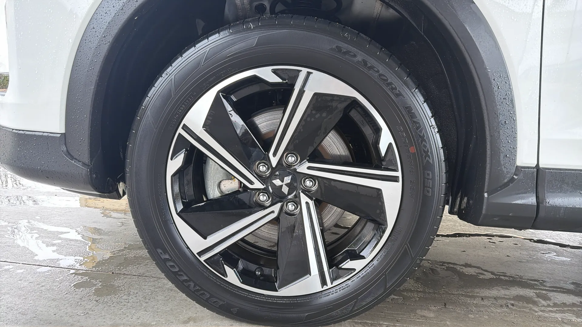 Mitsubishi Eclipse Cross 2.4 PHEV Motion 4WD - foto 26