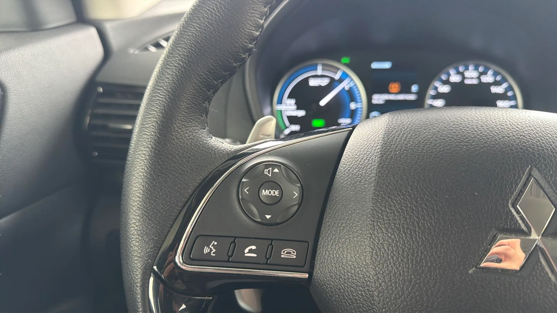 Mitsubishi Eclipse Cross 2.4 PHEV Motion 4WD - foto 14