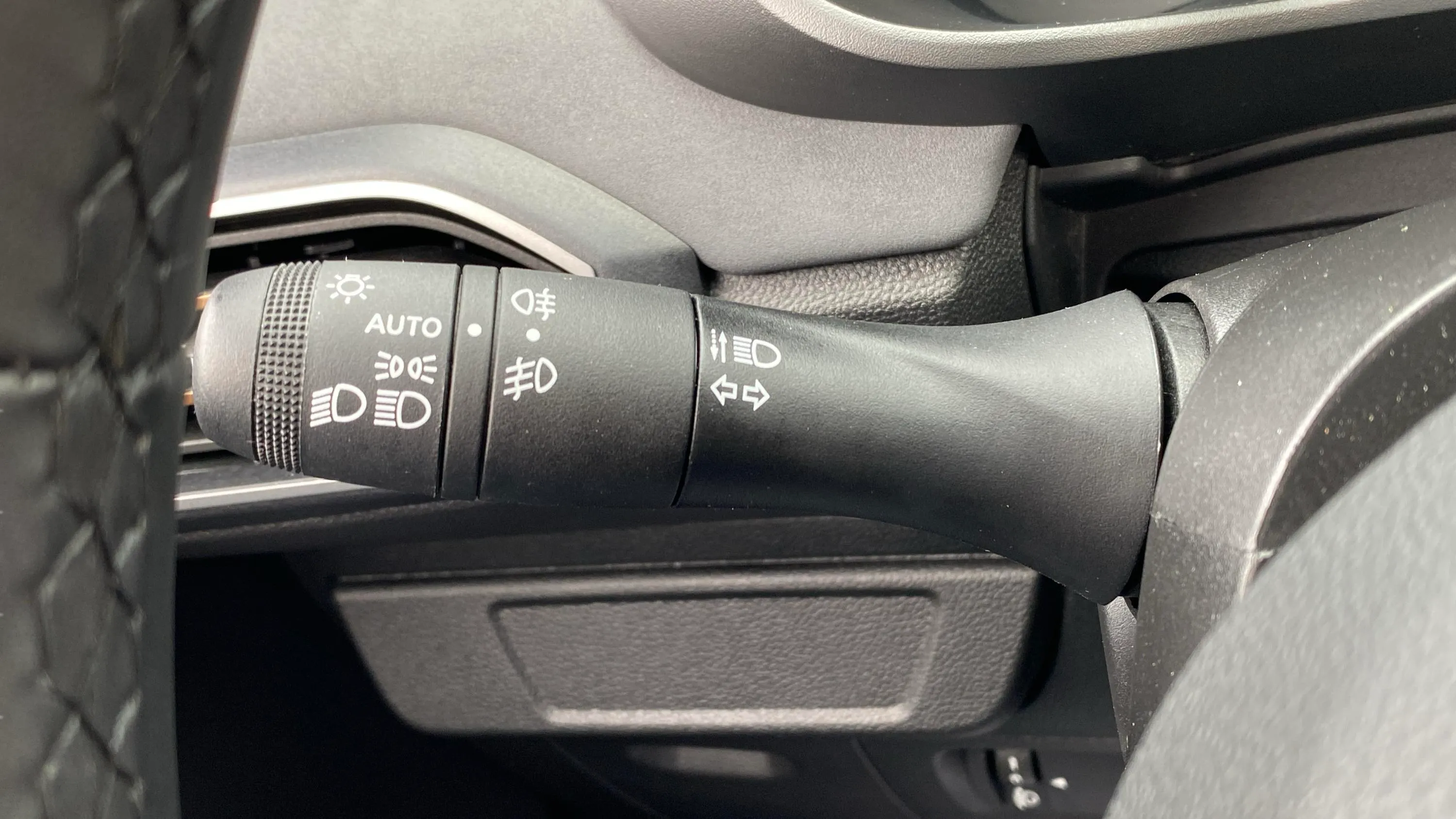 Dacia Jogger Extreme Go Hybrid 5 plazas - foto 20