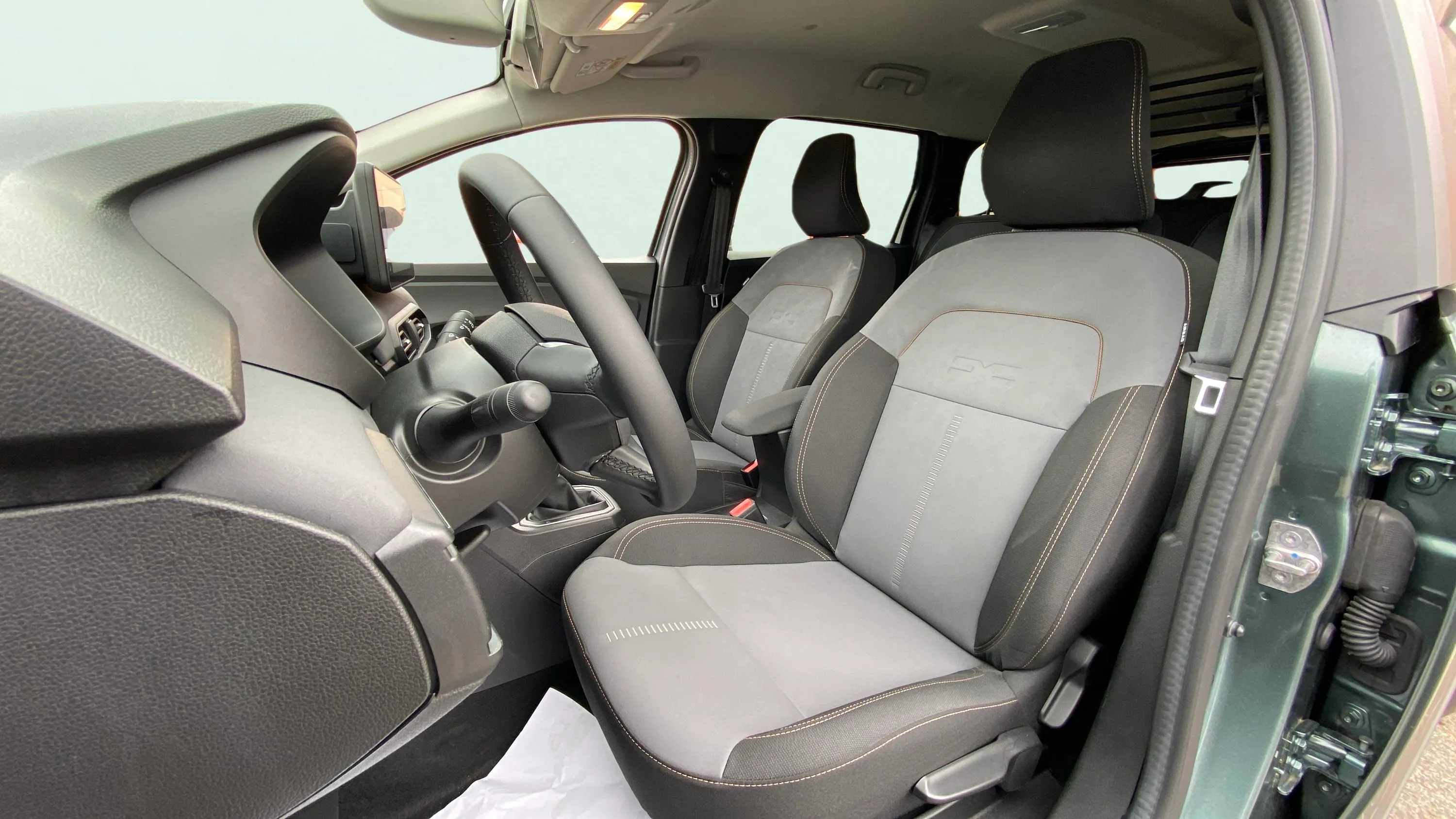 Dacia Jogger Extreme Go Hybrid 5 plazas - foto 10