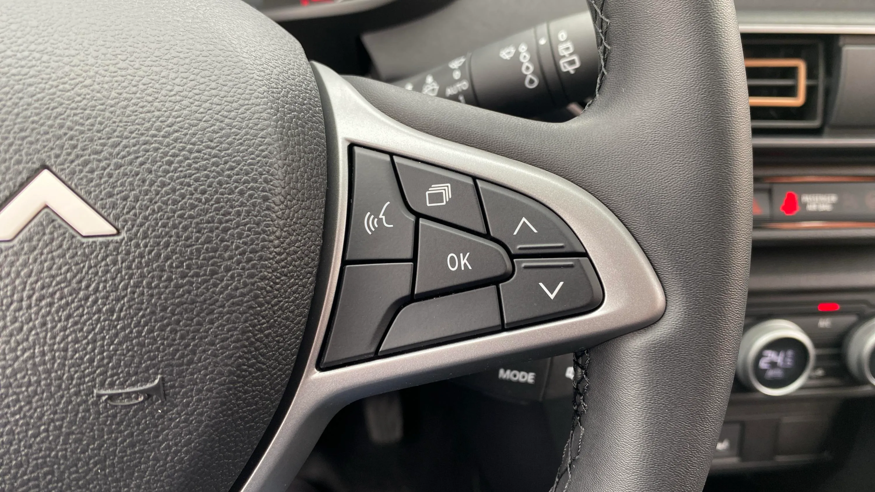 Dacia Jogger Extreme Go Hybrid 5 plazas - foto 19
