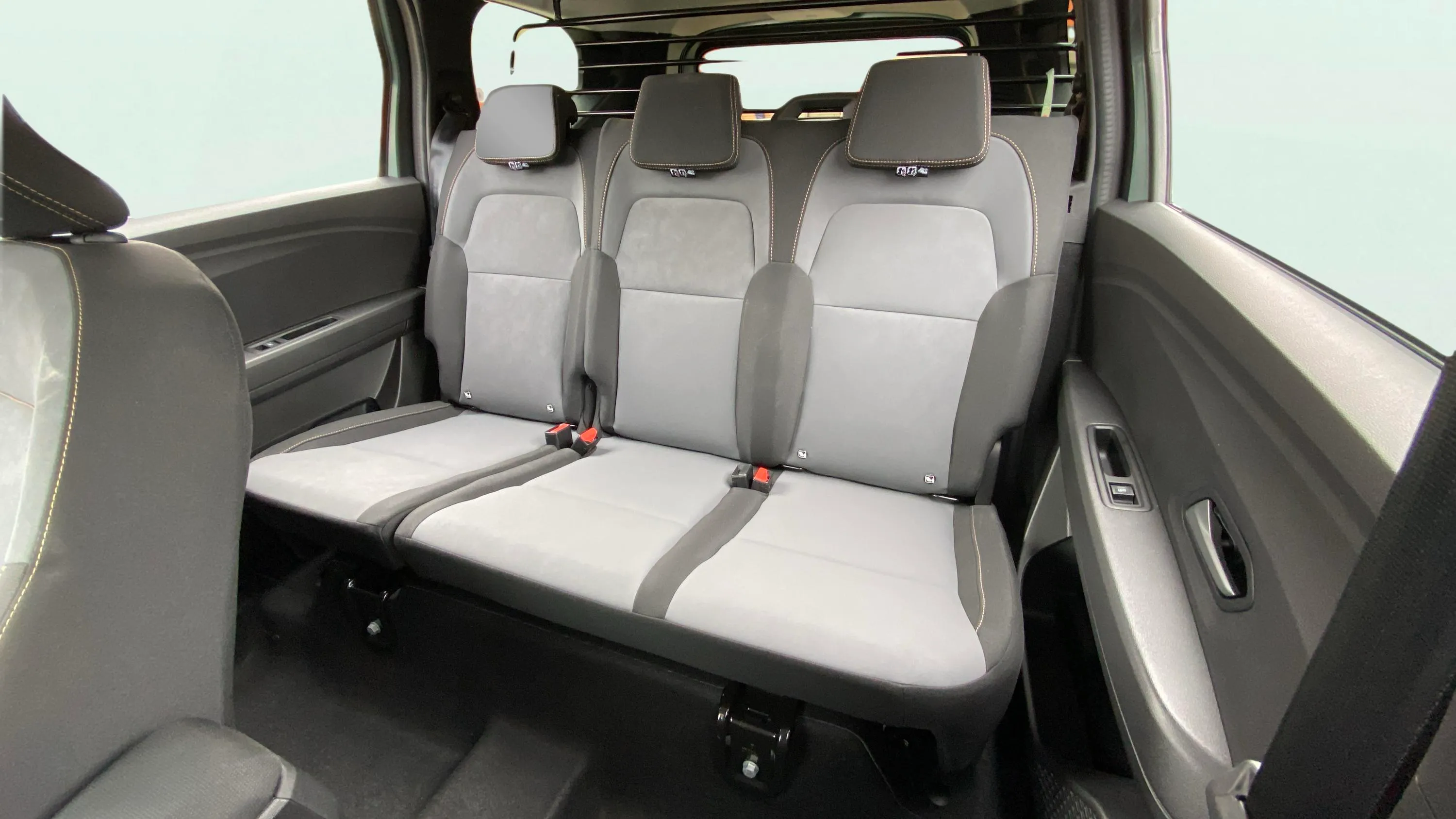 Dacia Jogger Extreme Go Hybrid 5 plazas - foto 12