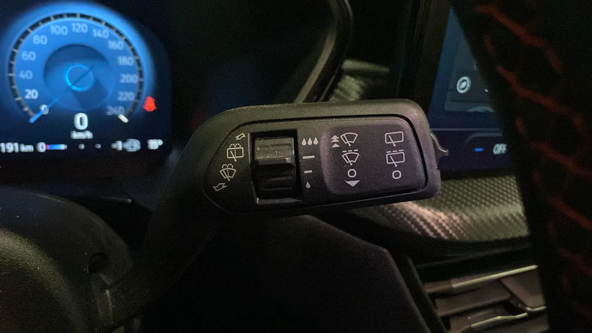 Ford Kuga ST-Line X 2.5 Duratec PHEV - foto 17