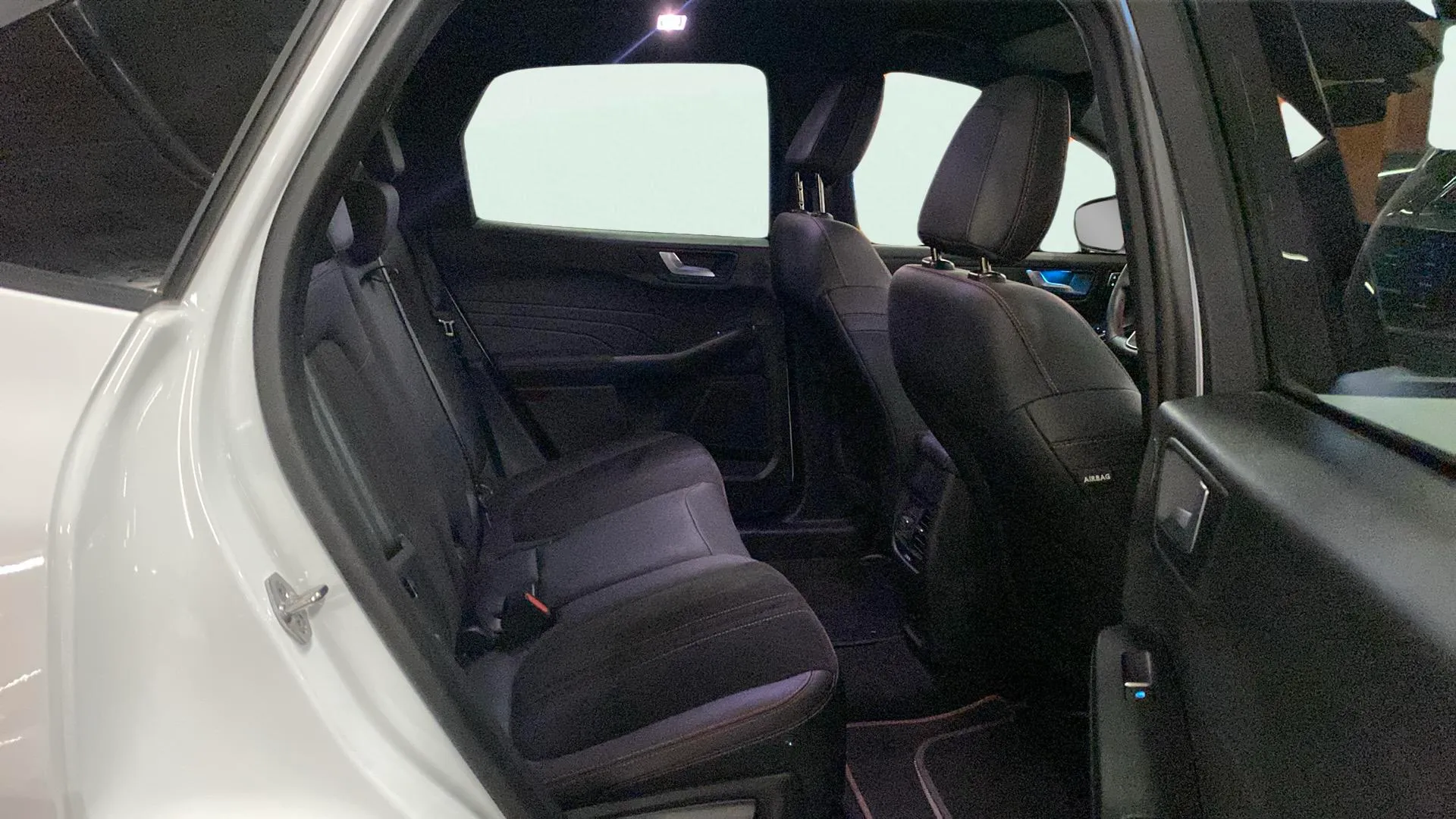 Ford Kuga ST-Line X 2.5 Duratec PHEV - foto 29