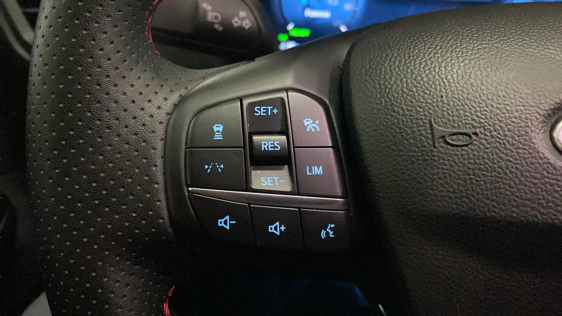 Ford Kuga ST-Line X 2.5 Duratec PHEV - foto 16