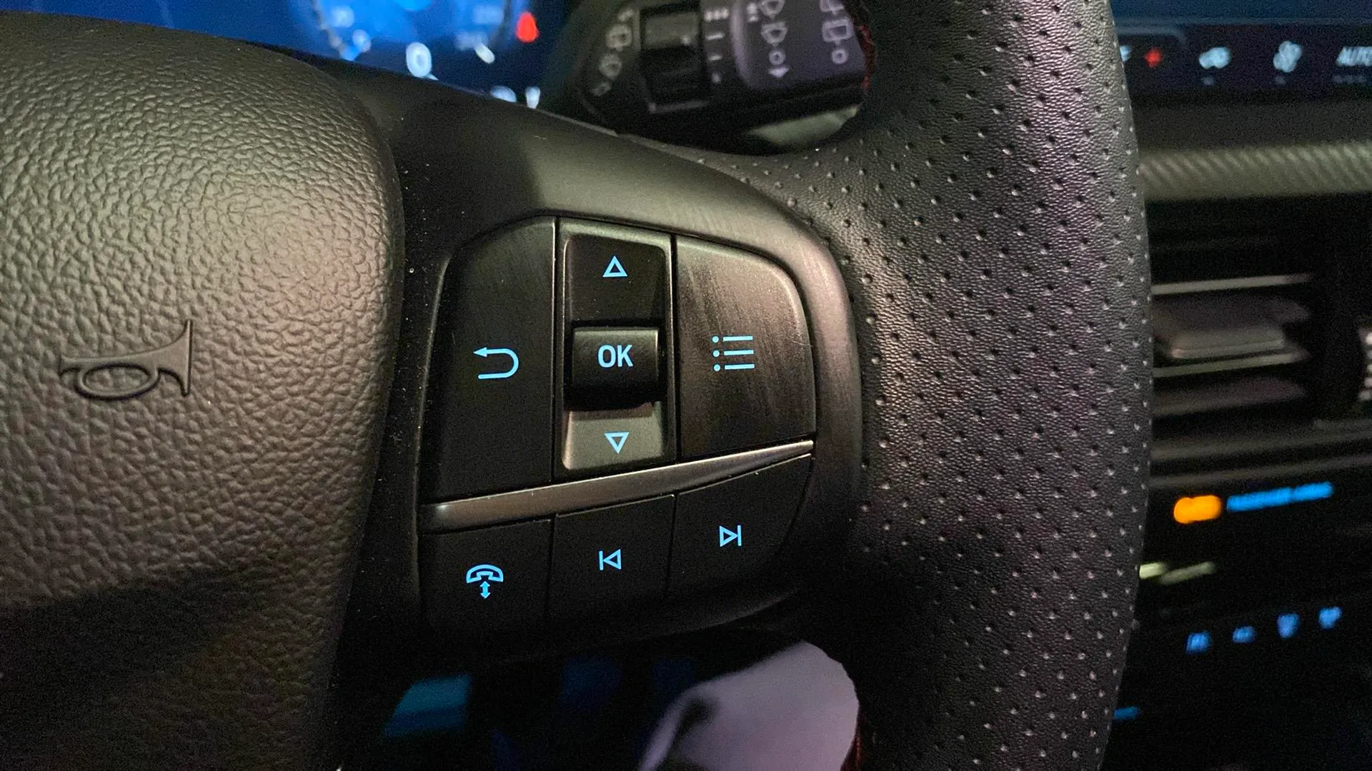 Ford Kuga ST-Line X 2.5 Duratec PHEV - foto 15
