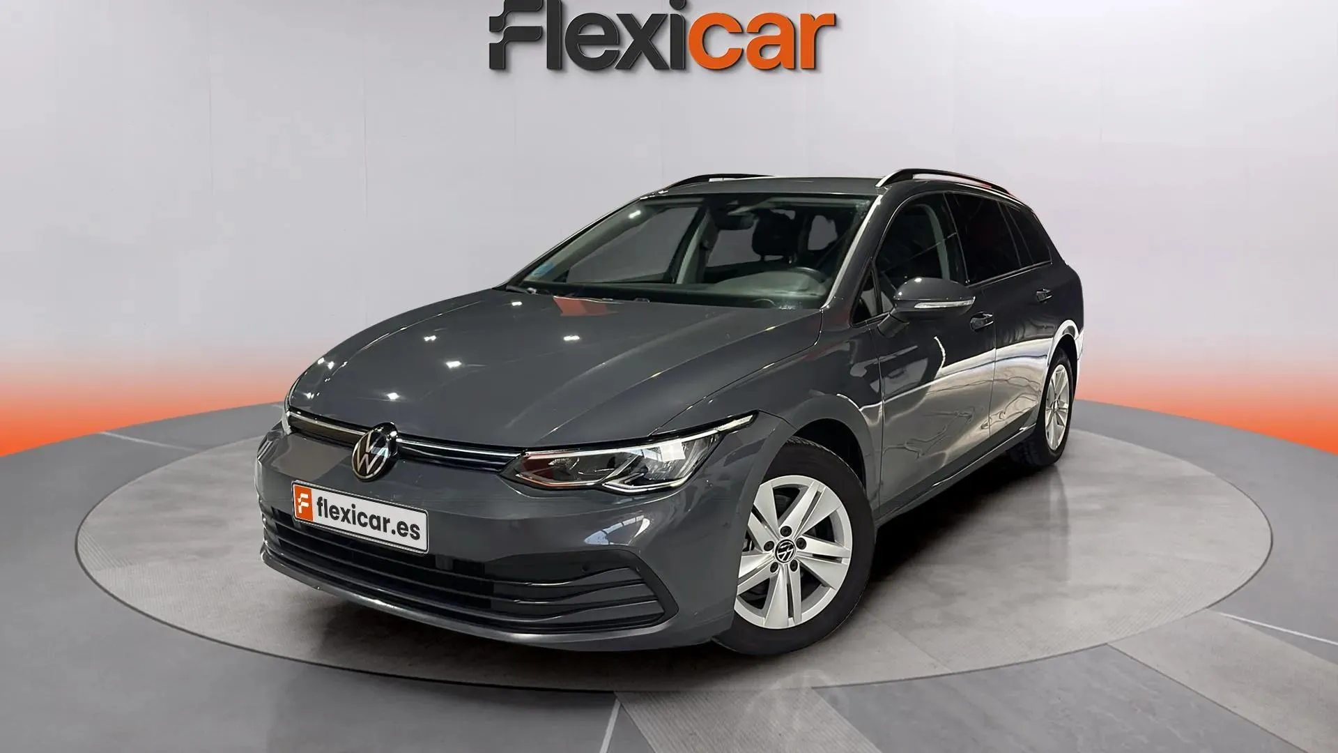 Volkswagen Golf Life 1.5 eTSI DSG Variant - foto 2