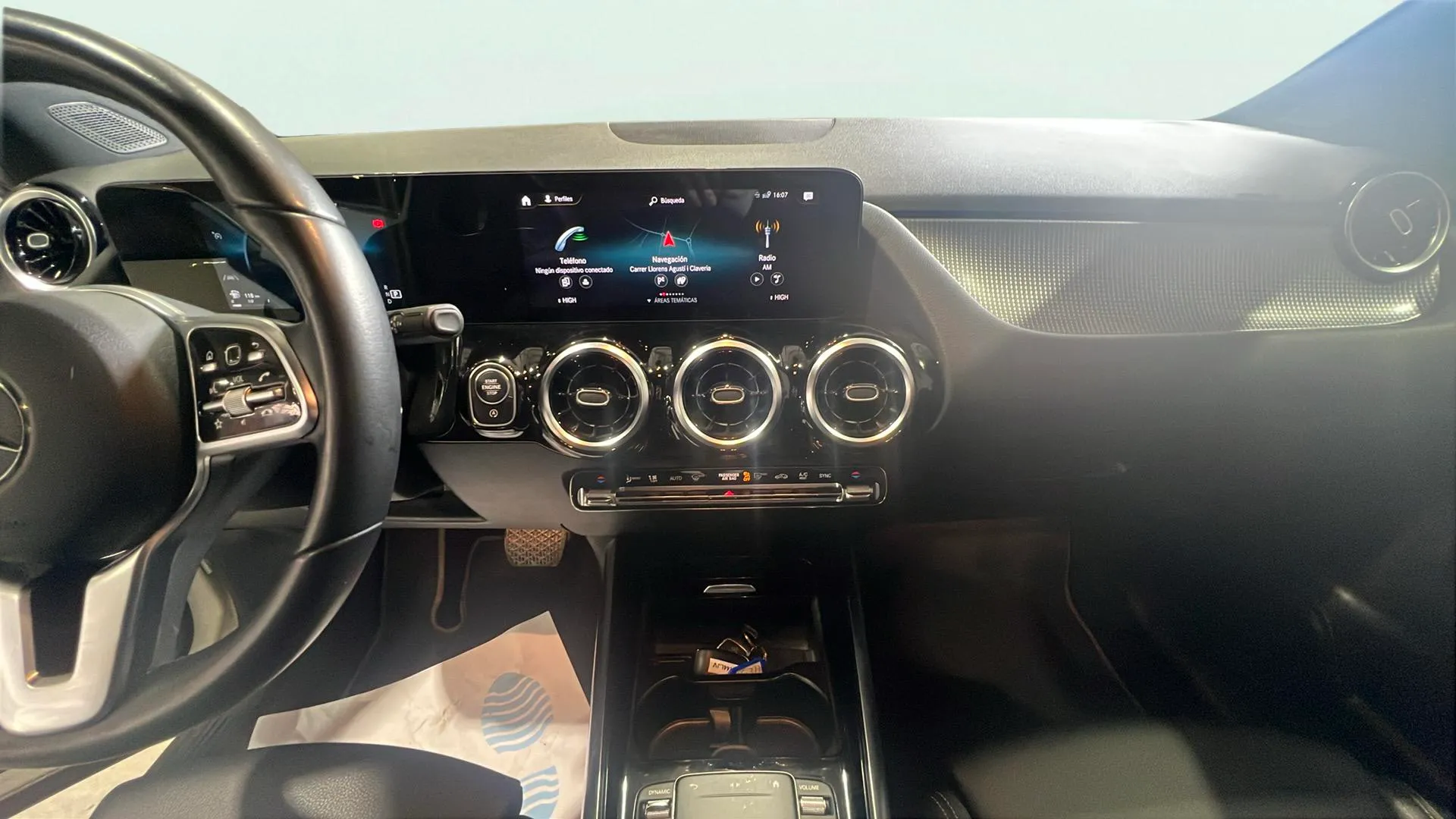 Mercedes-Benz GLA 200 D 4MATIC - foto 7