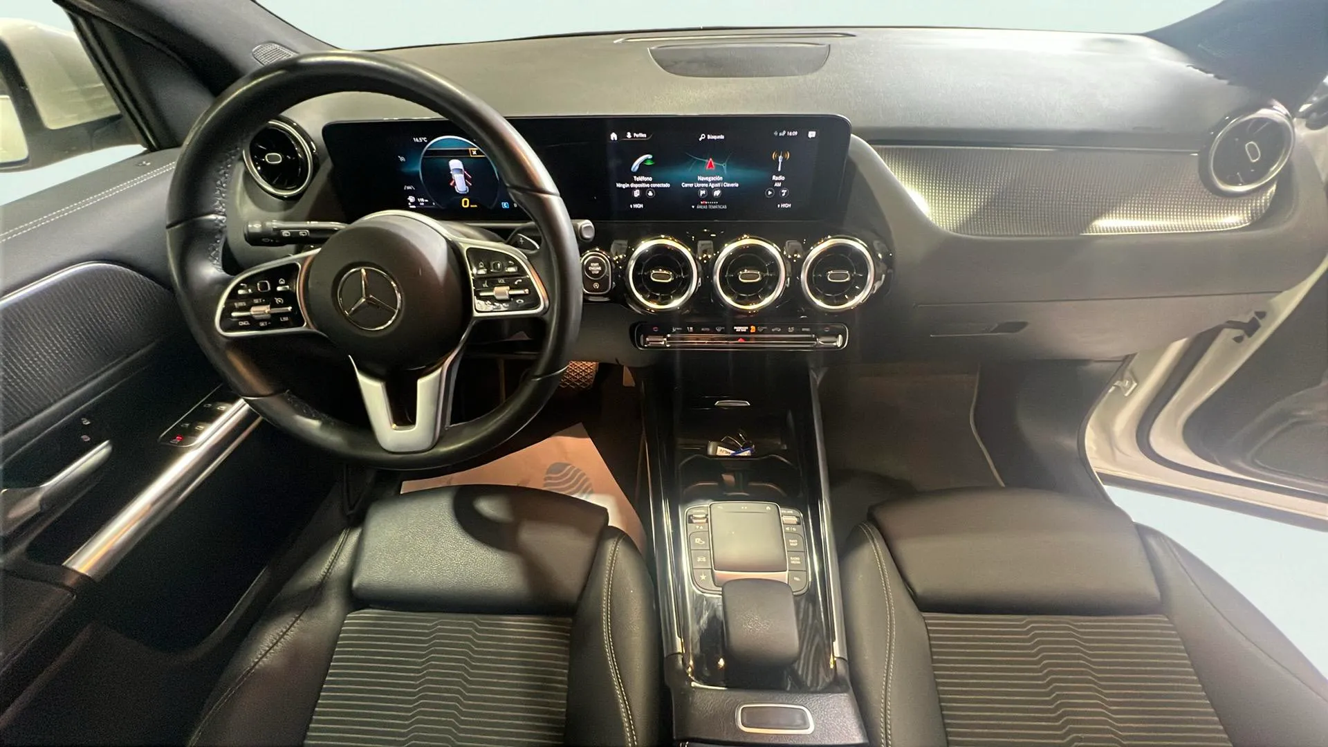 Mercedes-Benz GLA 200 D 4MATIC - foto 11