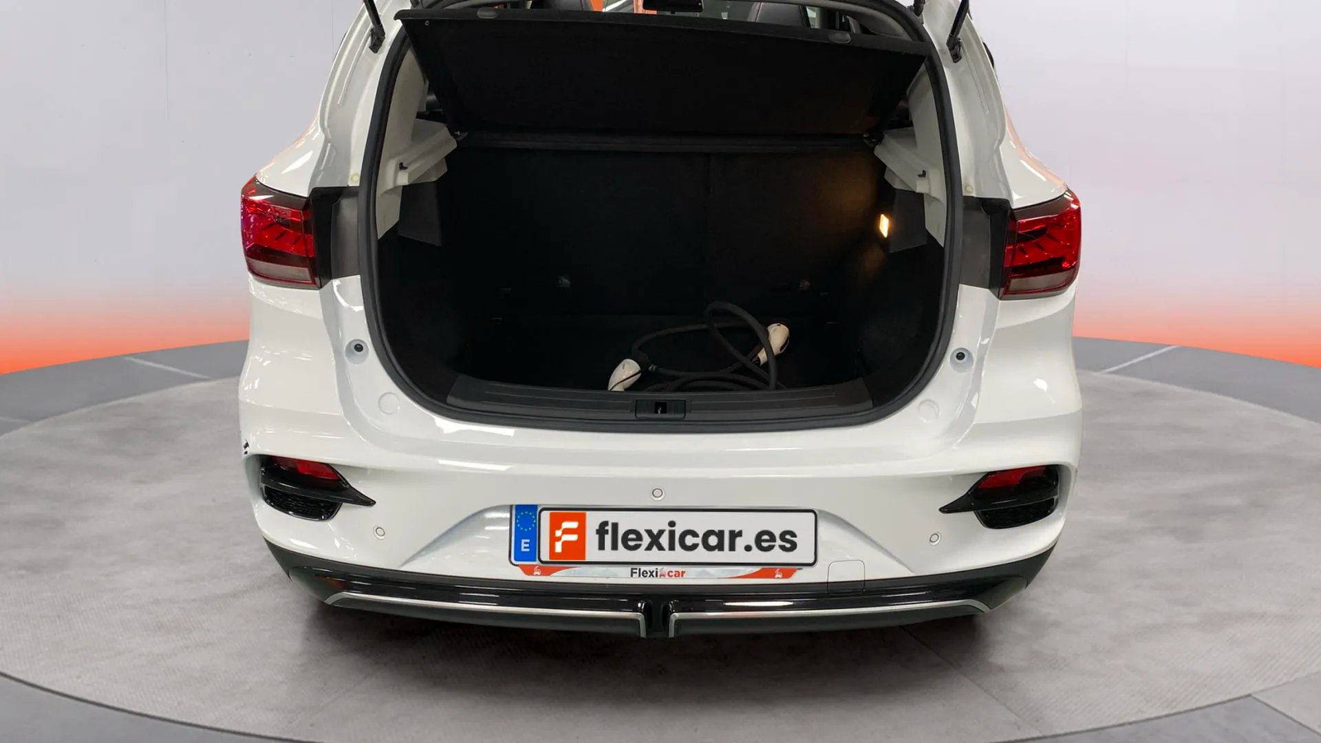 MG ZS Luxury Long Range OBC - foto 25