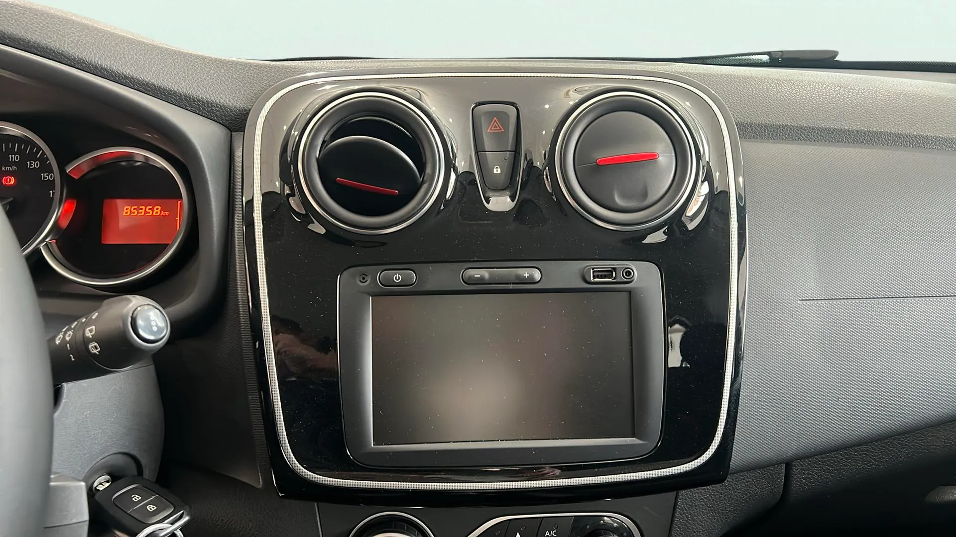 Dacia Sandero Stepway Comfort TCe - foto 16