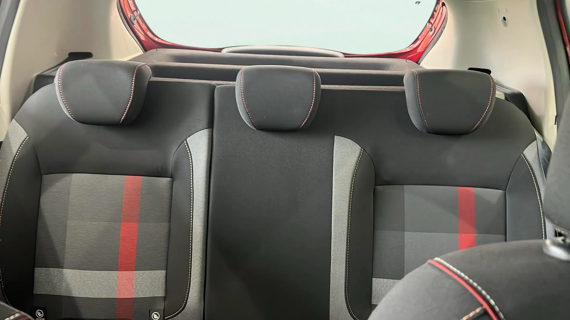 Dacia Sandero Stepway Comfort TCe - foto 10