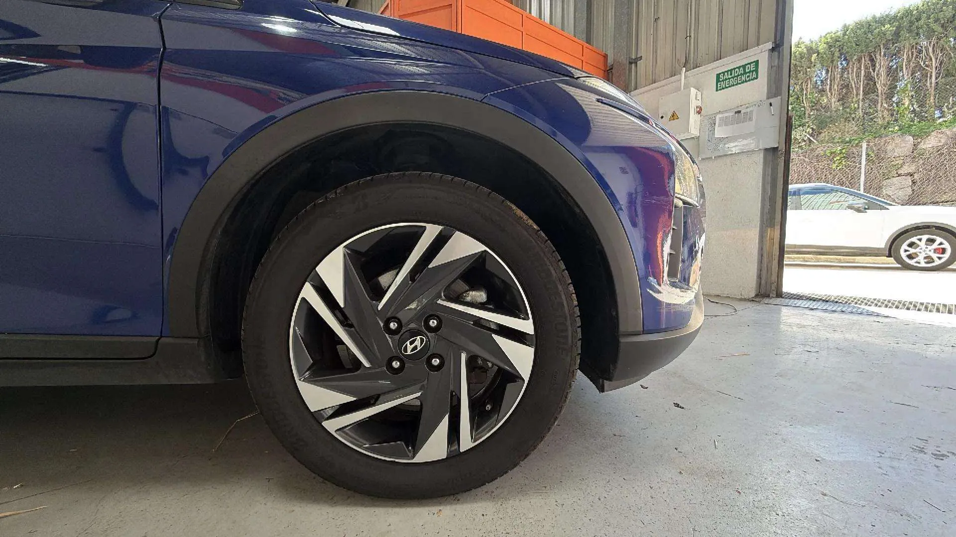 Hyundai Bayon 1.0 T-GDi 48V Tecno - foto 24