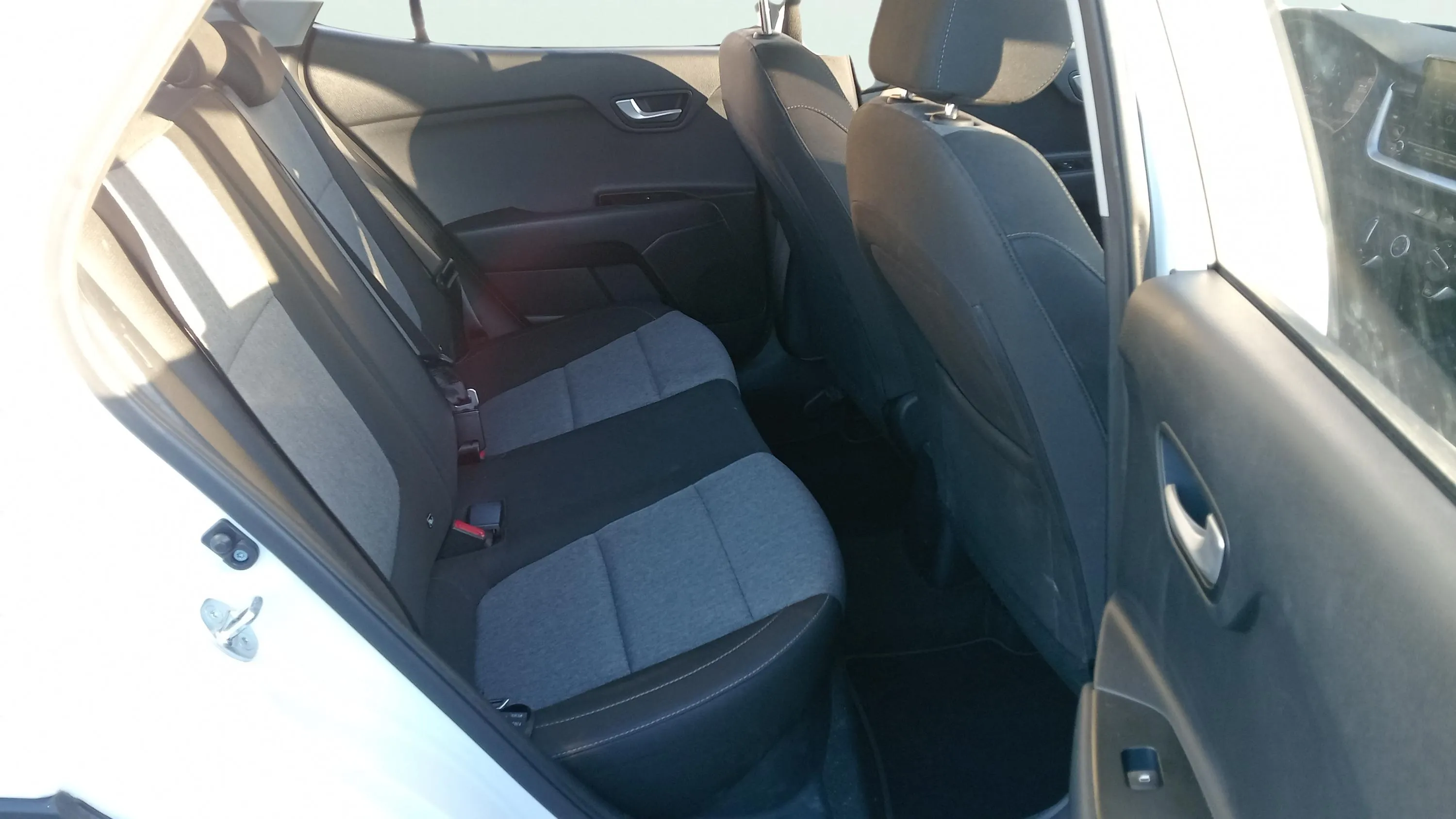Kia Stonic 1.2 DPi Concept - foto 19