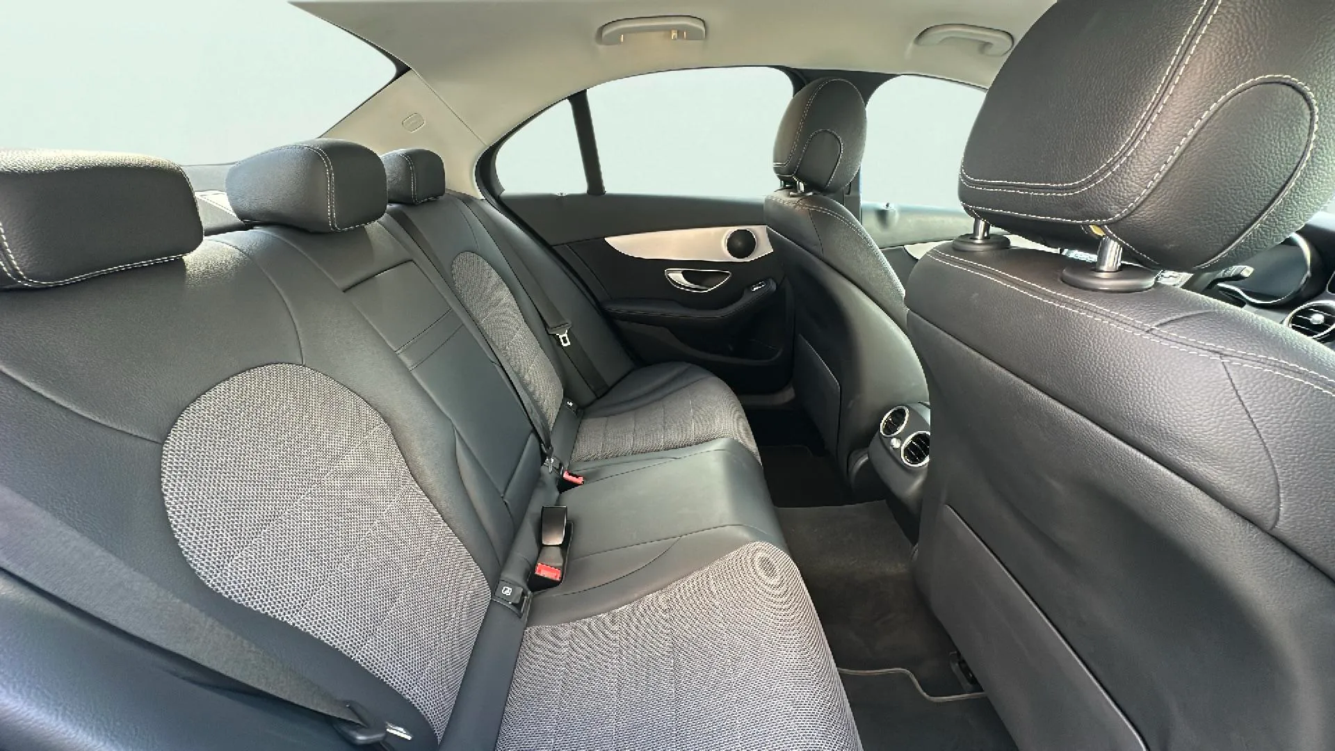 Mercedes-Benz Clase C C 200 d - foto 15