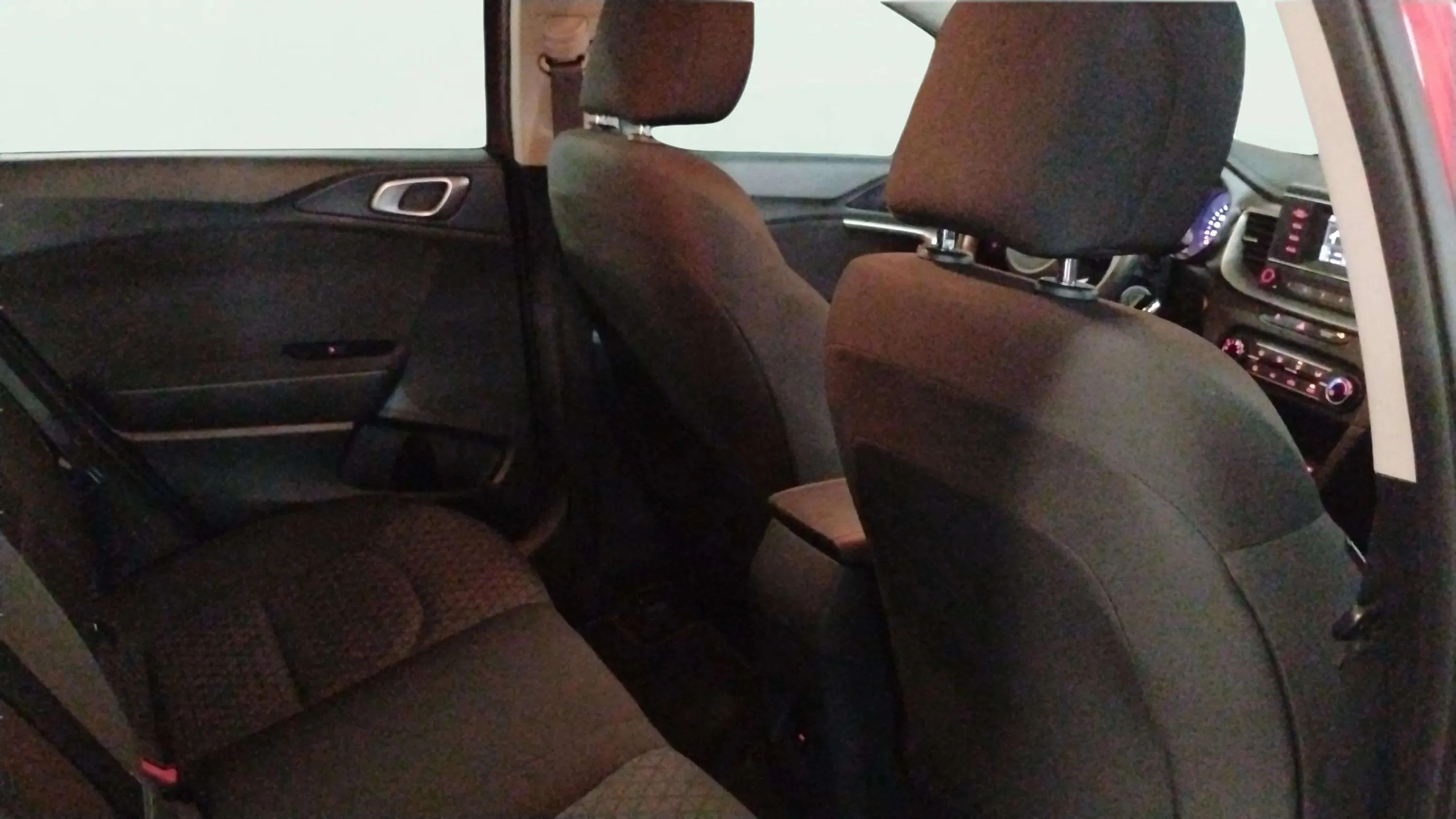 Kia Ceed 1.0 T-GDi Concept - foto 17