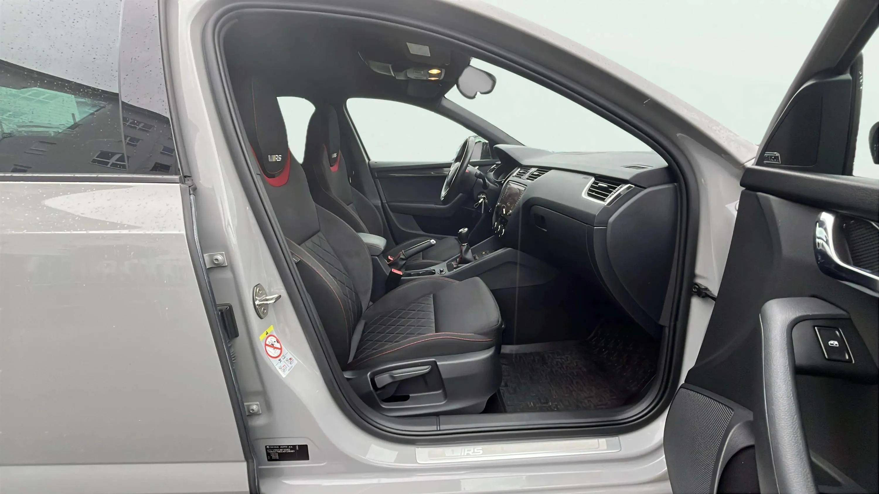 Škoda Octavia 2.0 TSI RS - foto 14