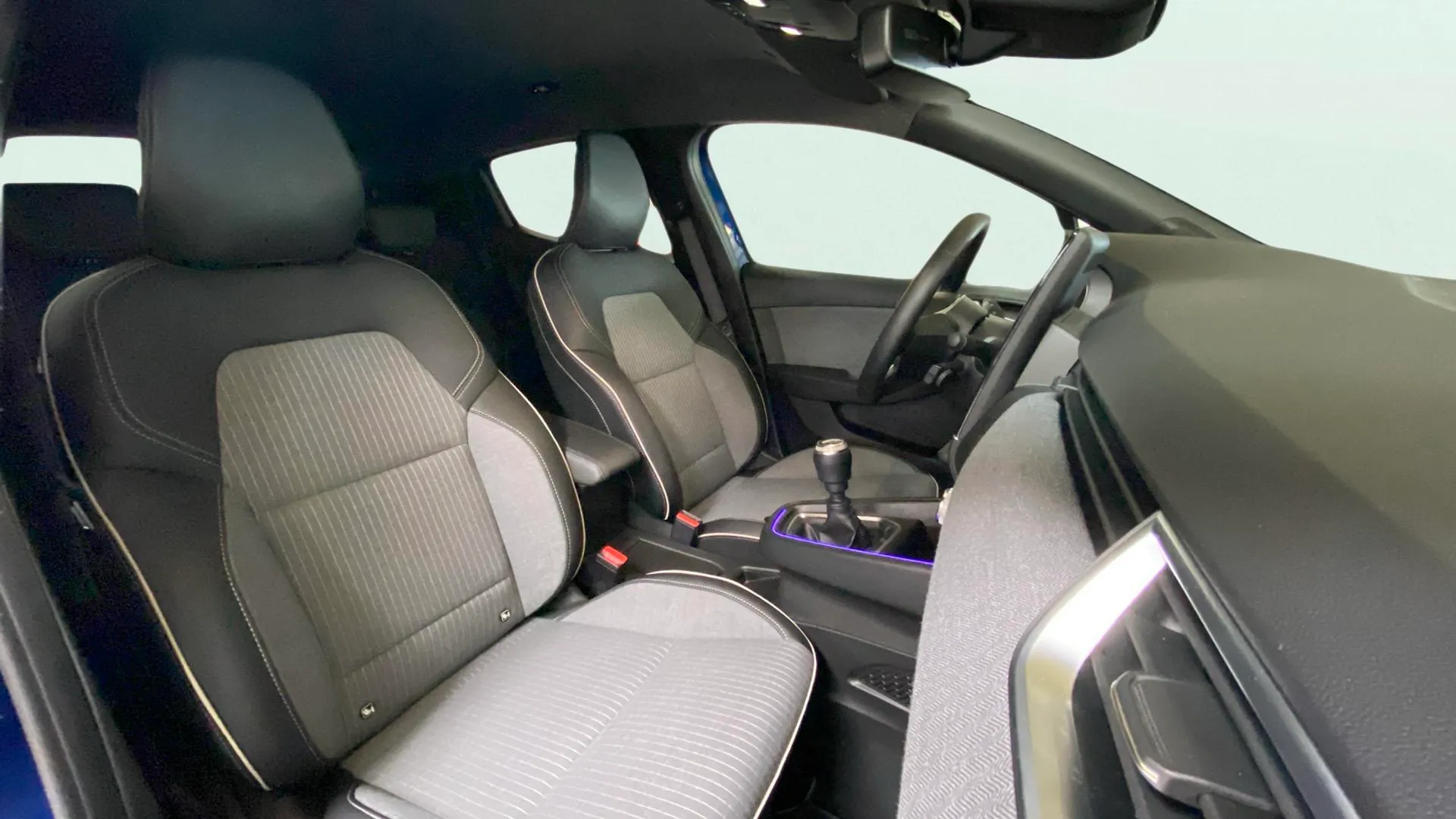 Renault Clio esprit Alpine TCe 90 - foto 24