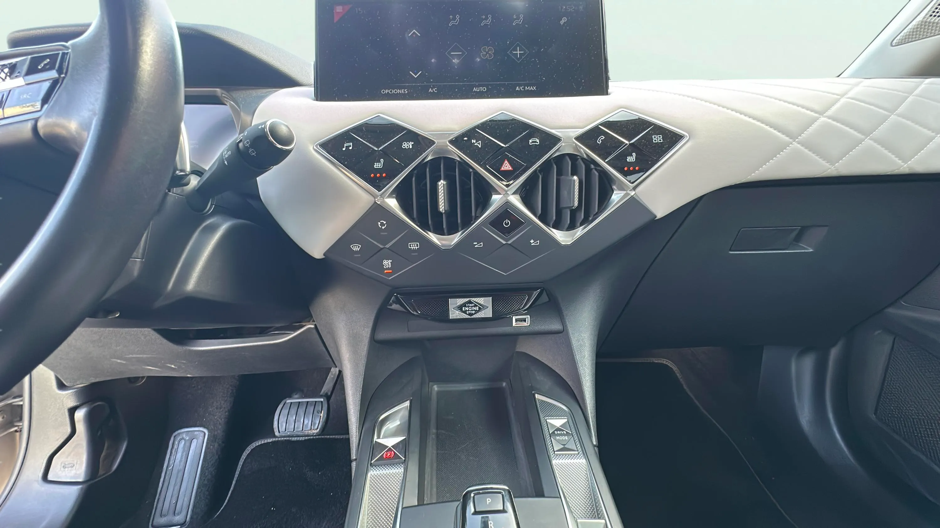 DS DS 3 Crossback PureTech Performance Line - foto 19